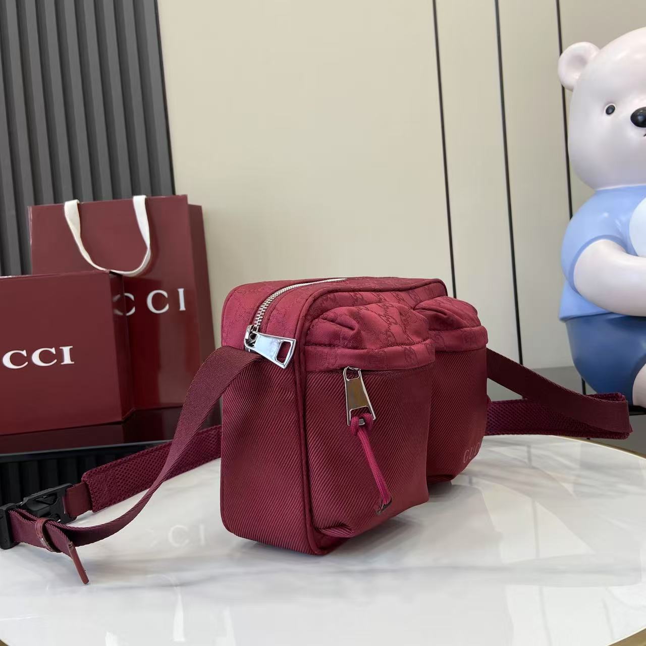 Gucc* GG Shoulder Bag(37*23*10CM)