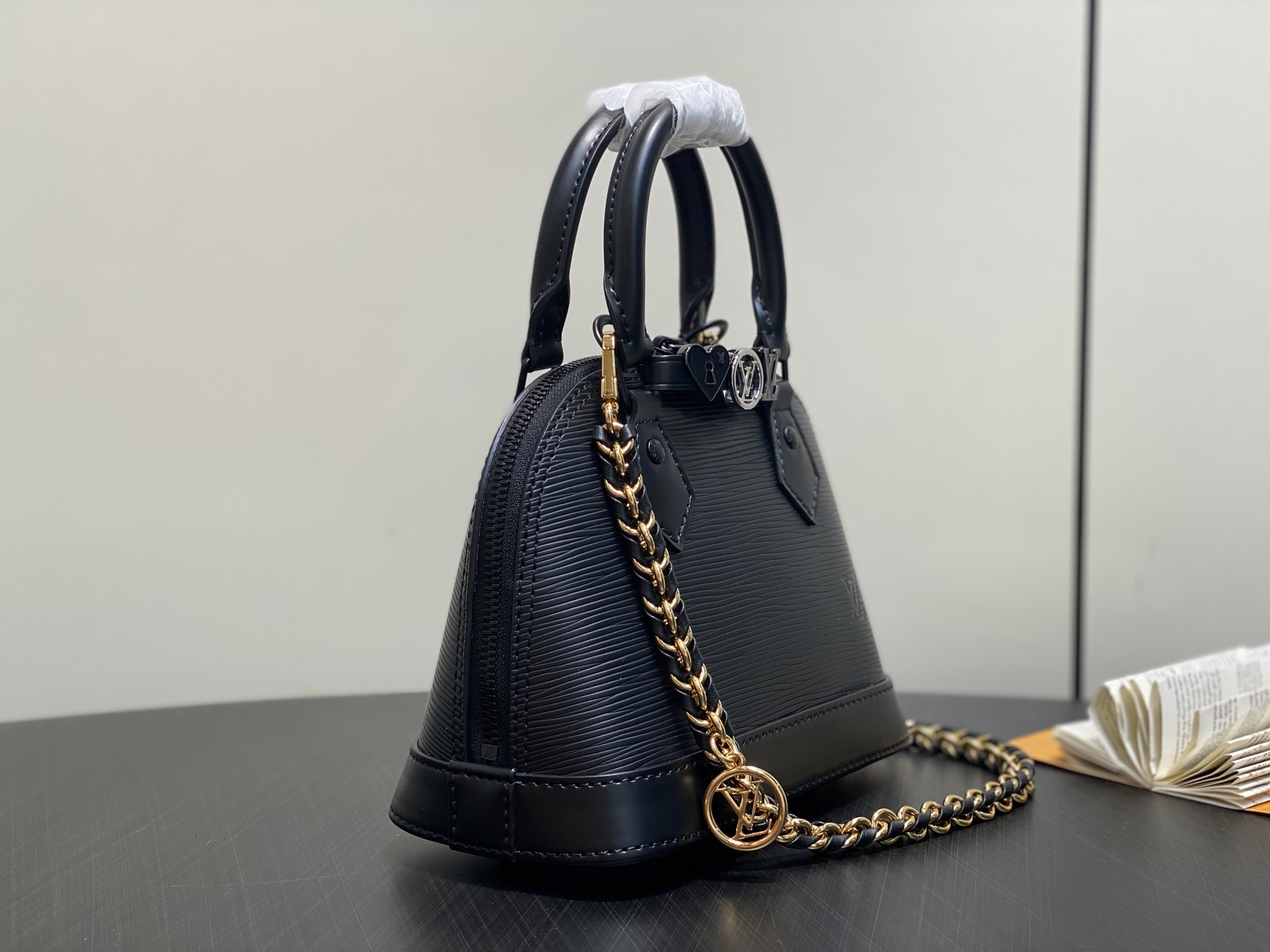 L*V Alma Mini(15 x 19.5 x 10CM)