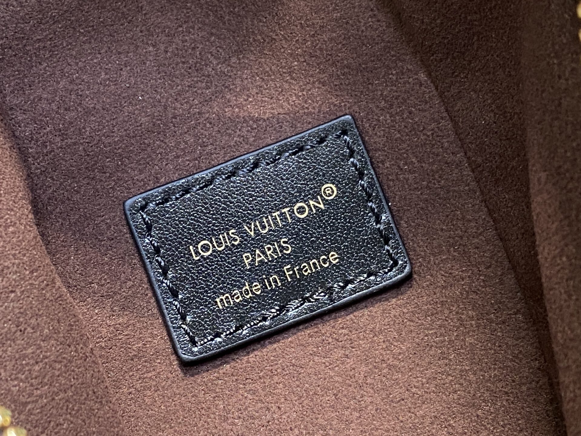 Lou*is Vuitton Side Trunk Bag (23.5 x 16.0 x 8.5CM)