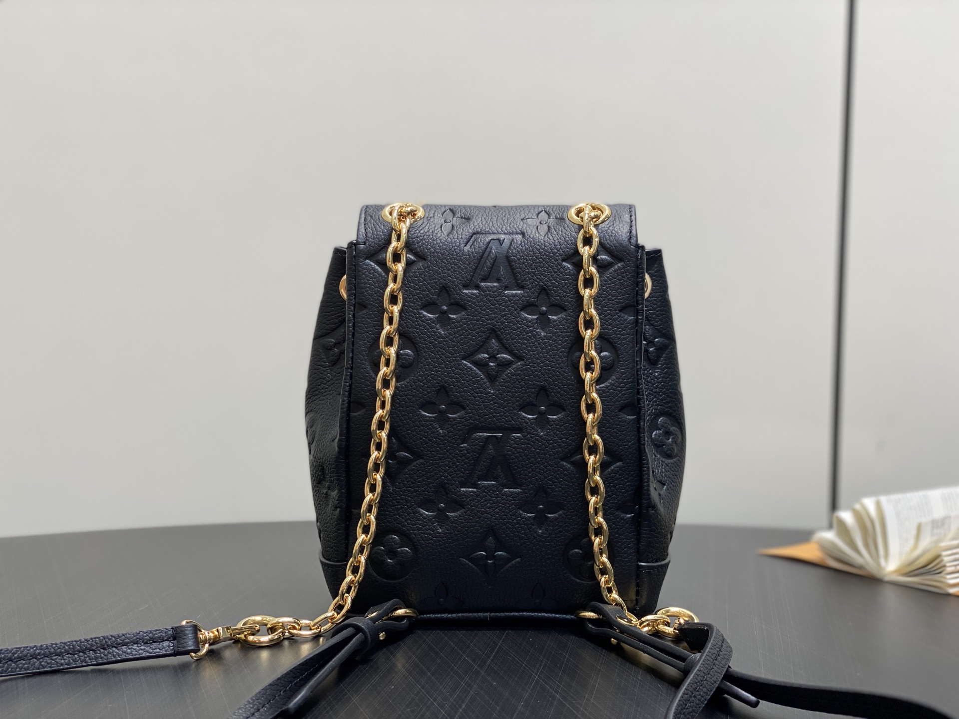 Louis Vu*tton Nano Noé Backpack( 19 x 15 x 10CM)