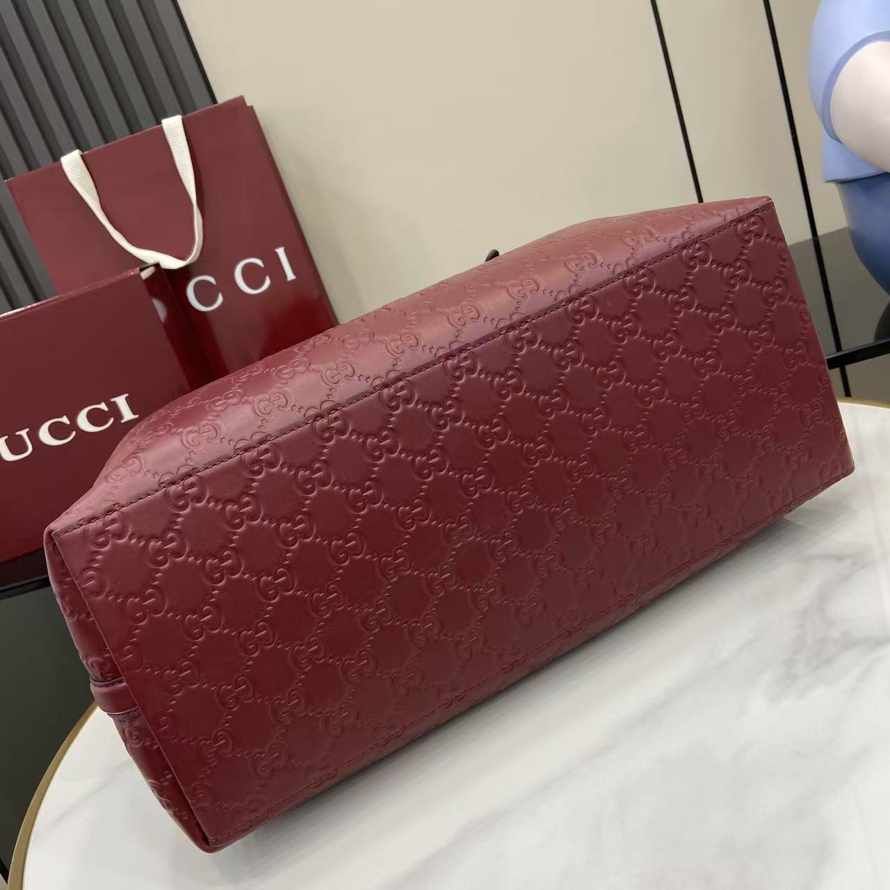 Gucc* GG Emblem Tote(38*25*15CM)