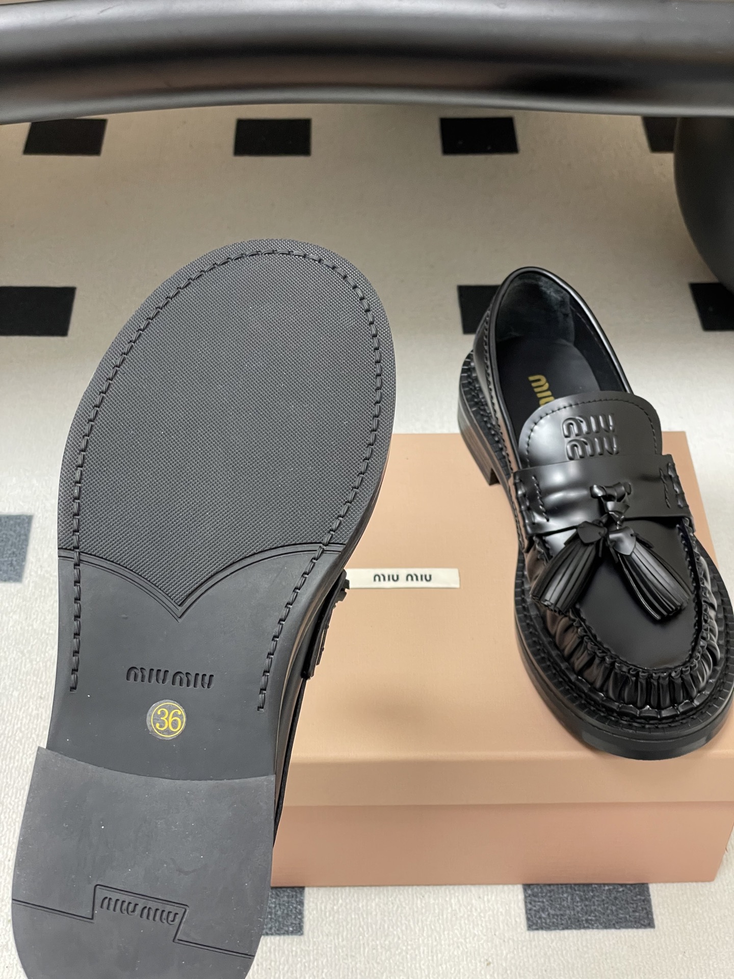 Miu Mi*u Loafers(EU35-41)