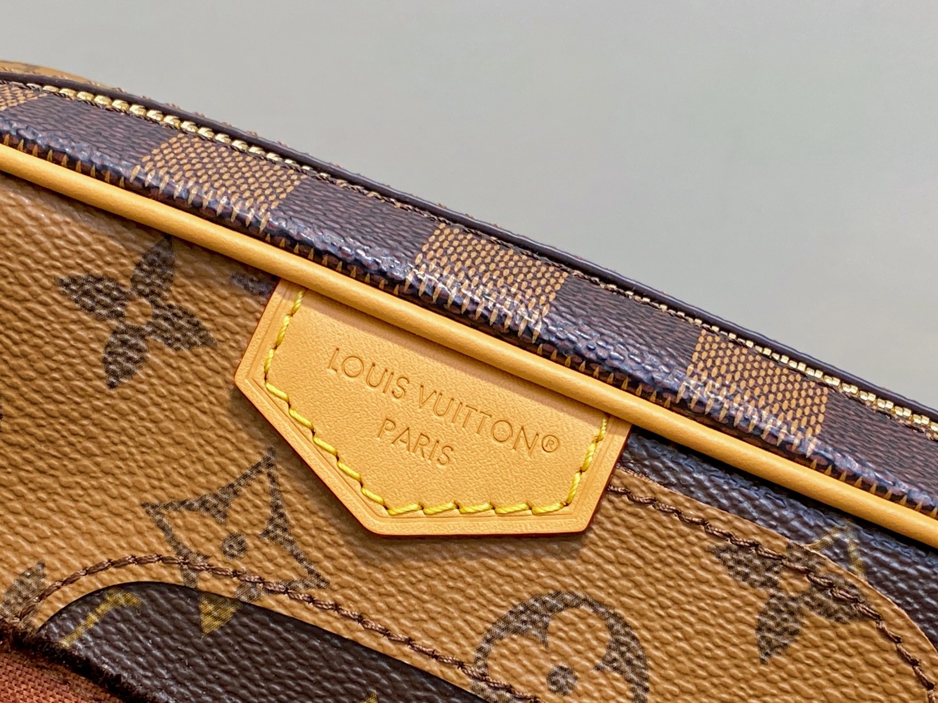 Lou*is Vuitton Trocadéro Bag (13 x 6.5 x 20CM)