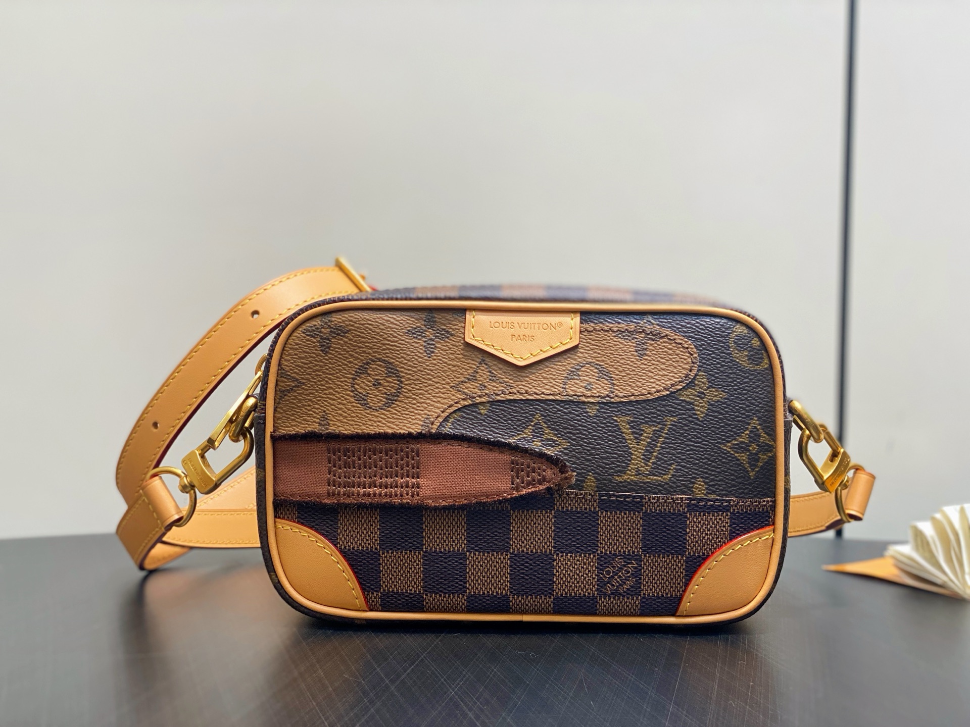 Lou*is Vuitton Trocadéro Bag (13 x 6.5 x 20CM)