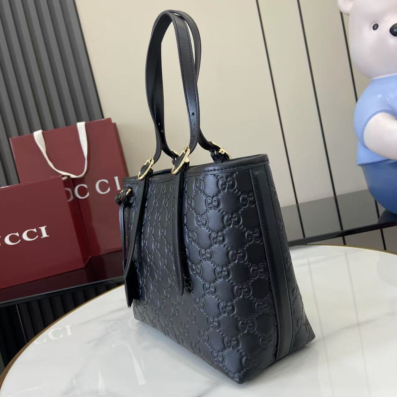 Gucc* GG Emblem Tote(25*20*10CM)