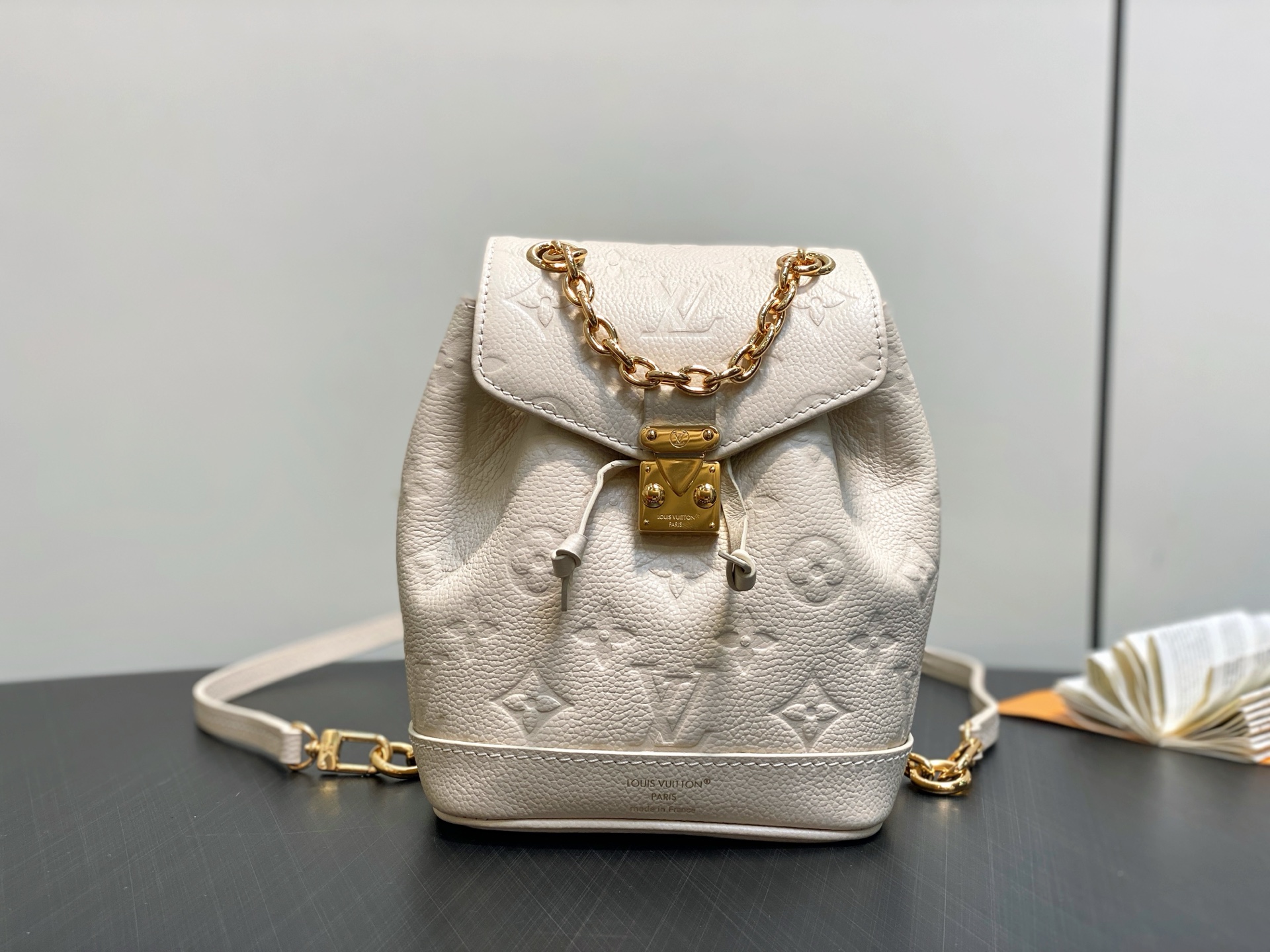 Louis Vu*tton Nano Noé Backpack( 19 x 15 x 10CM)