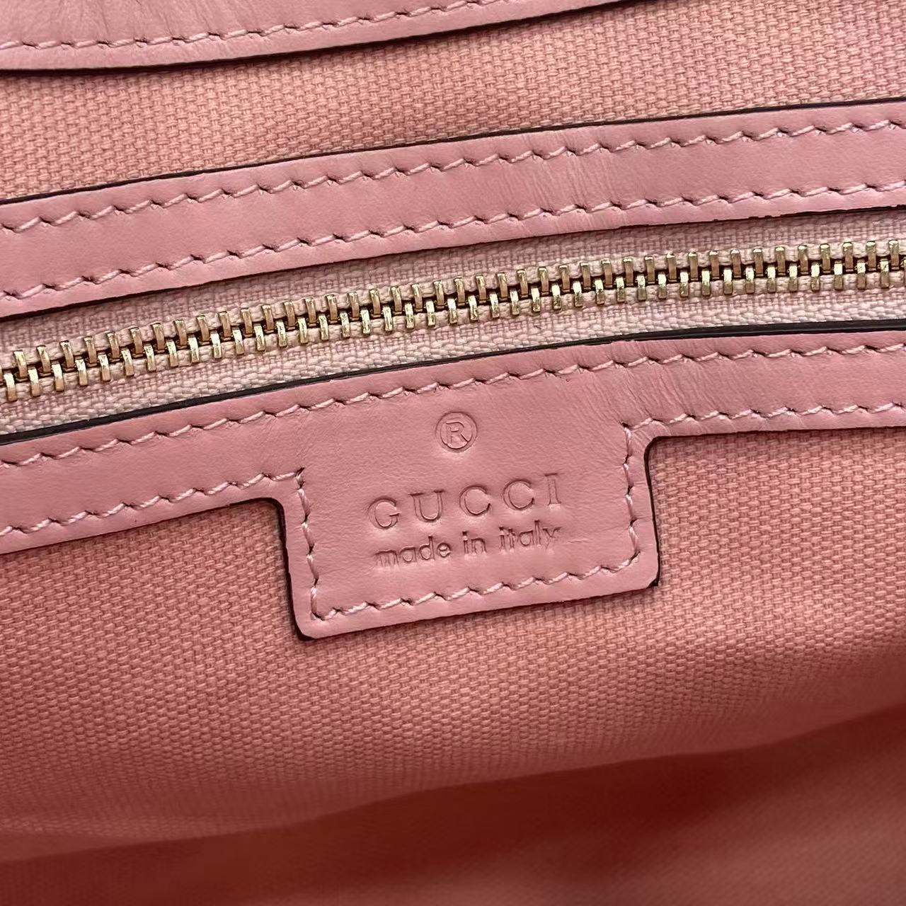 Gucc* GG Emblem Tote(25*20*10CM)