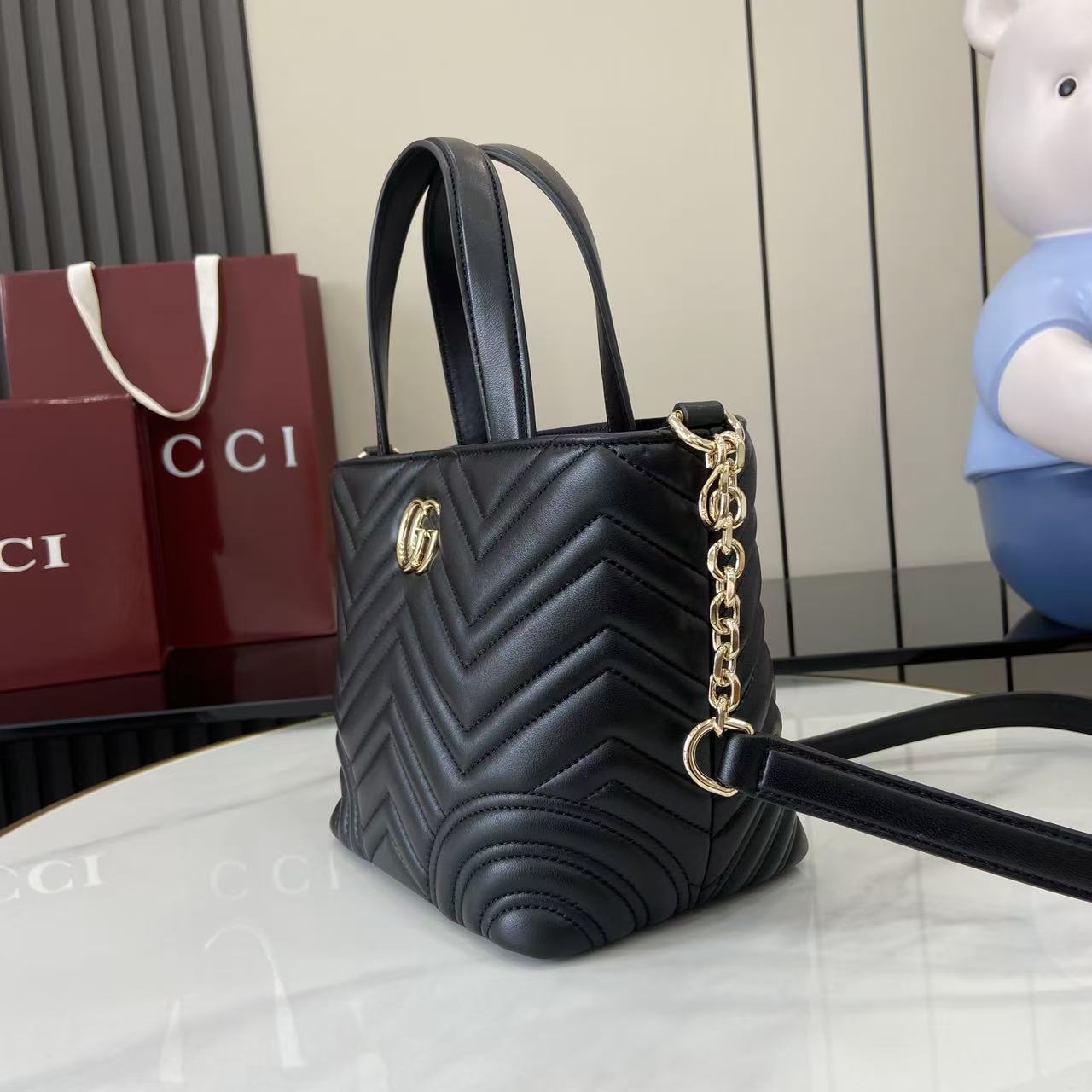 Gucc* GG Marmont Bag(18*29*18CM)