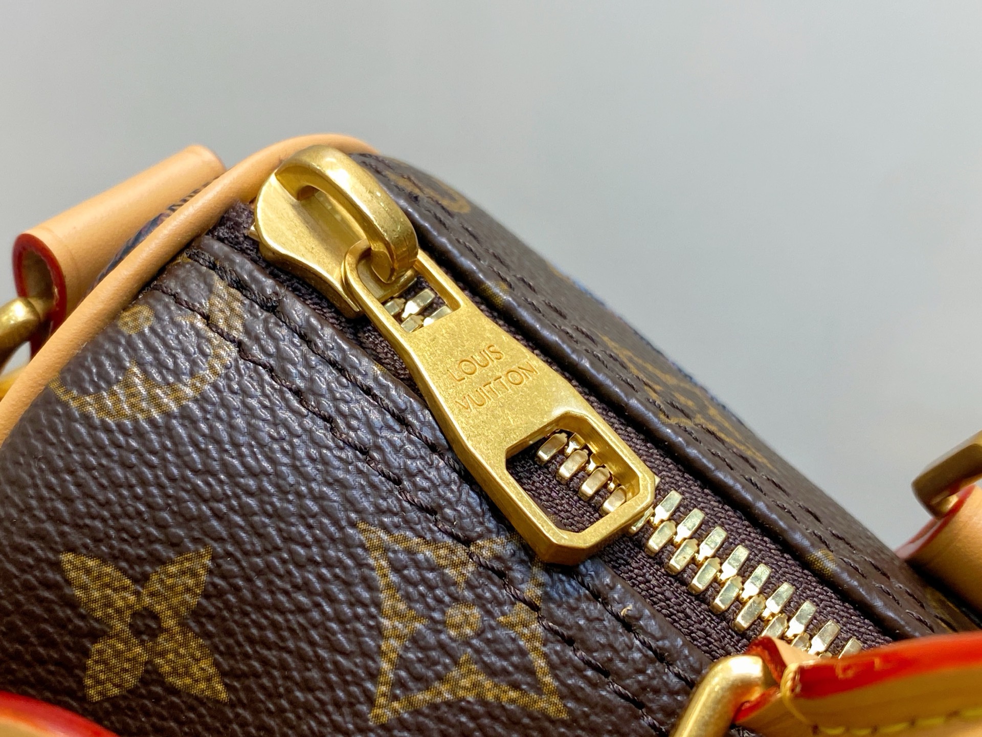 Louis Vuitto*n Keepall Bandoulière 25 (15 x 11 x 25CM)