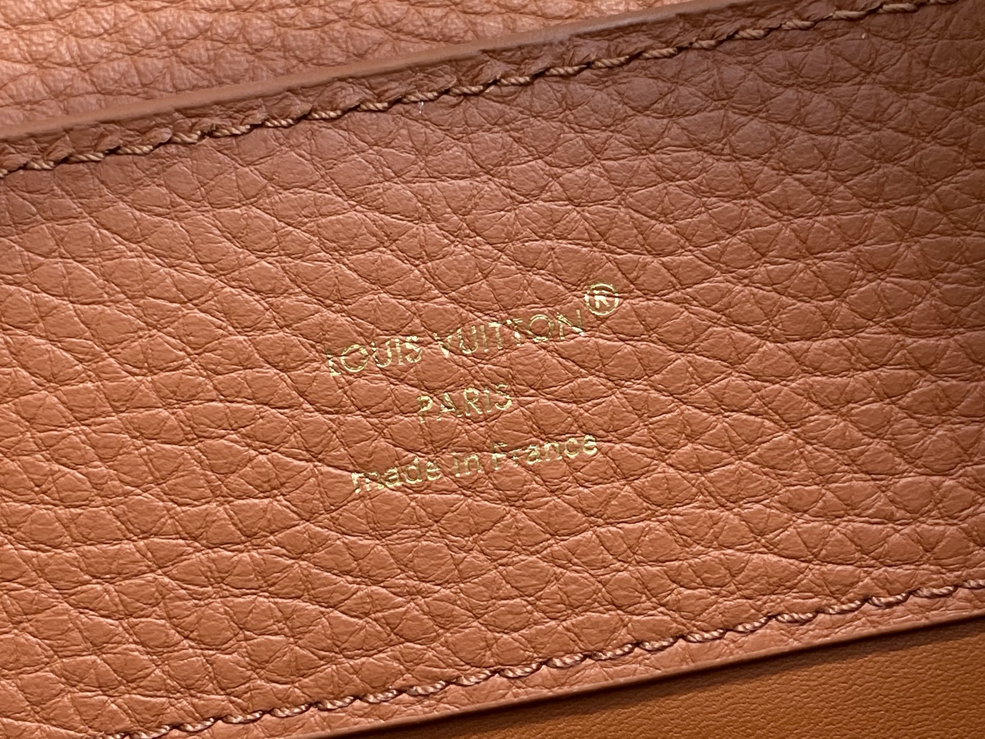 Lou*s Vuitton Capucines(27×18×9 CM)