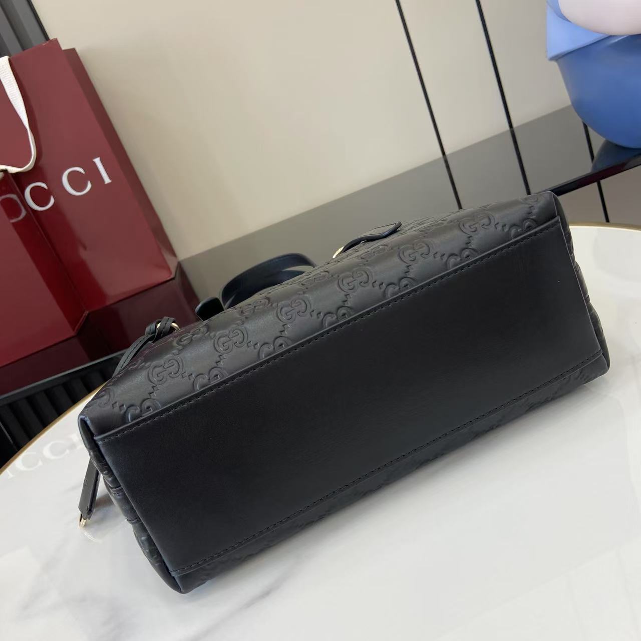 Gucc* GG Emblem Tote(25*20*10CM)