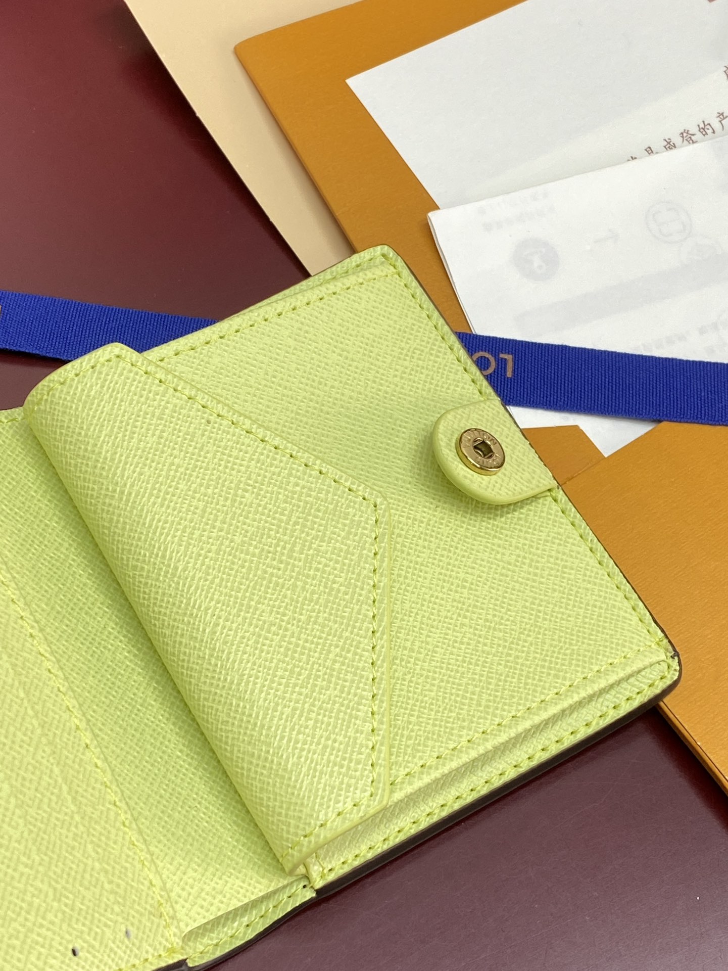 Louis Vu*tton Wallet(9x10x2.5CM)