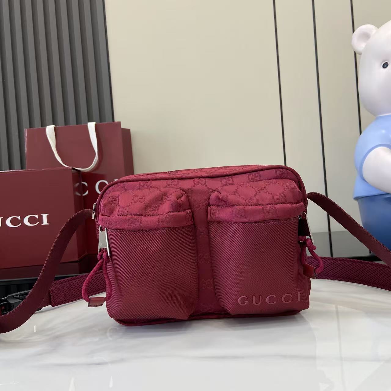 Gucc* GG Shoulder Bag(37*23*10CM)