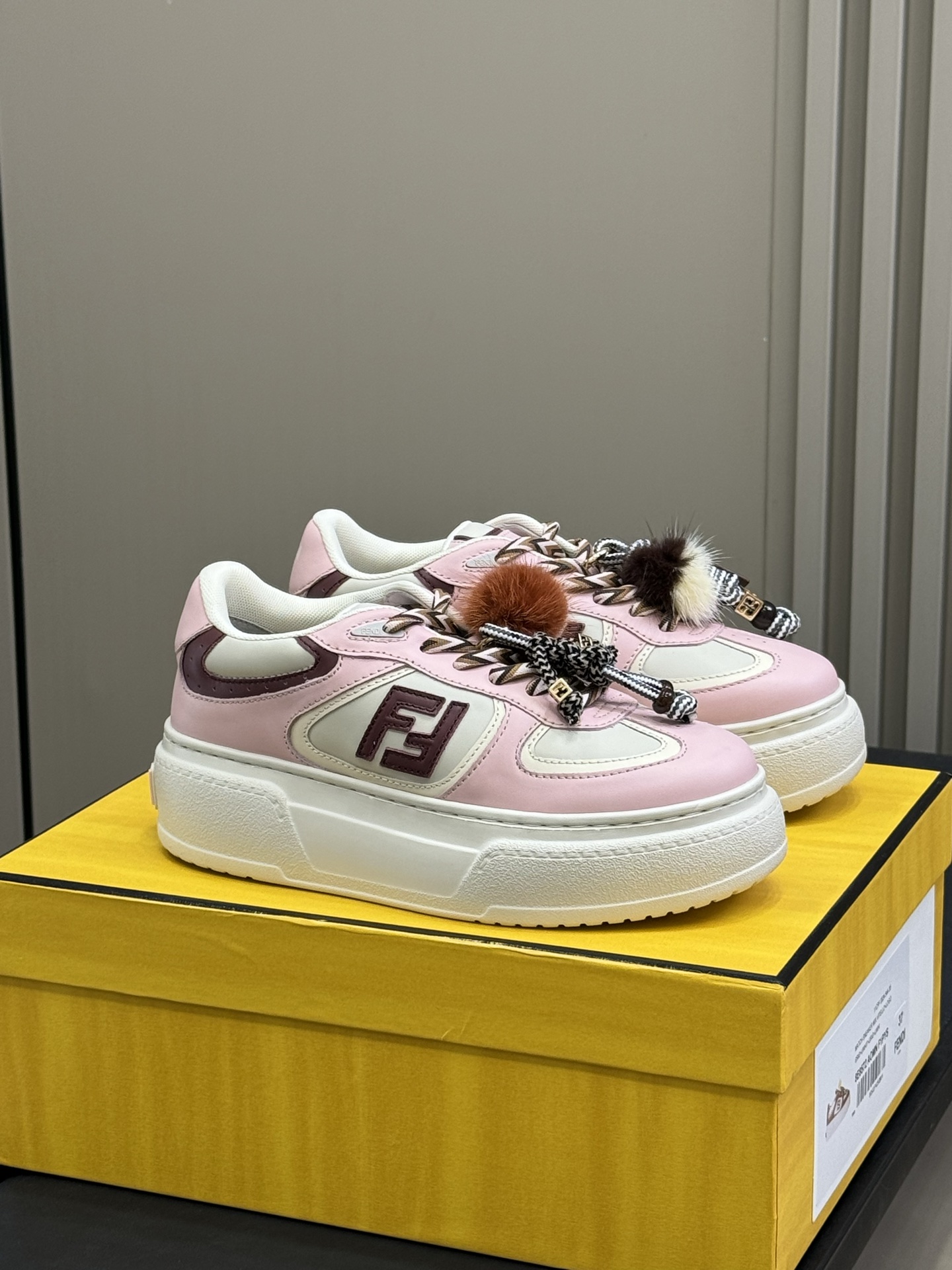 Fend* 2025ss Match Platform Sneakers(EU35-41)
