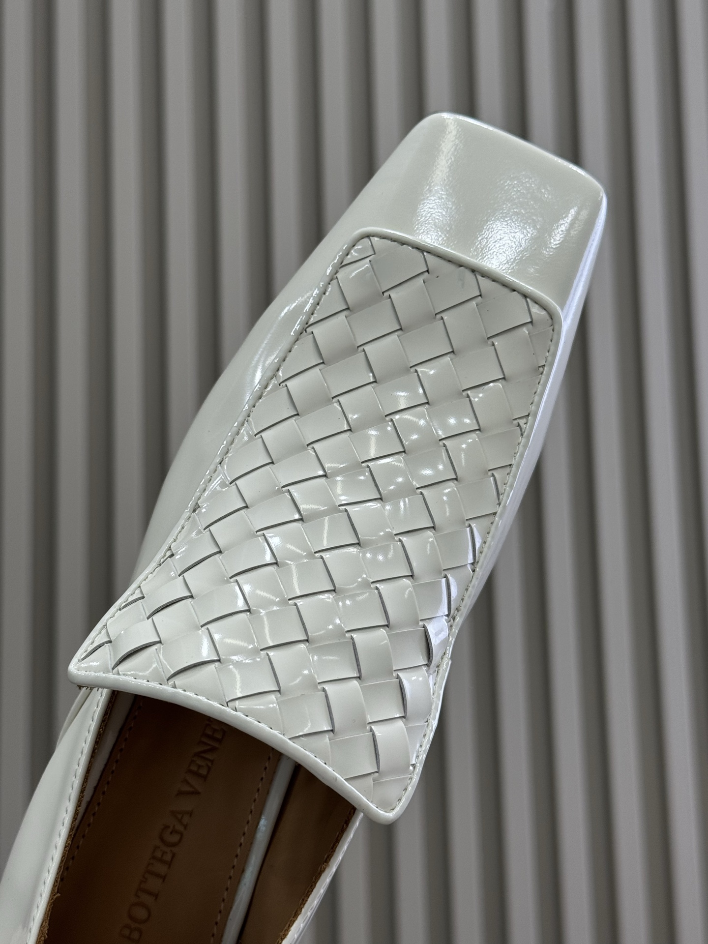 Bottega Veneta 2025ss Loafers(EU35-41)