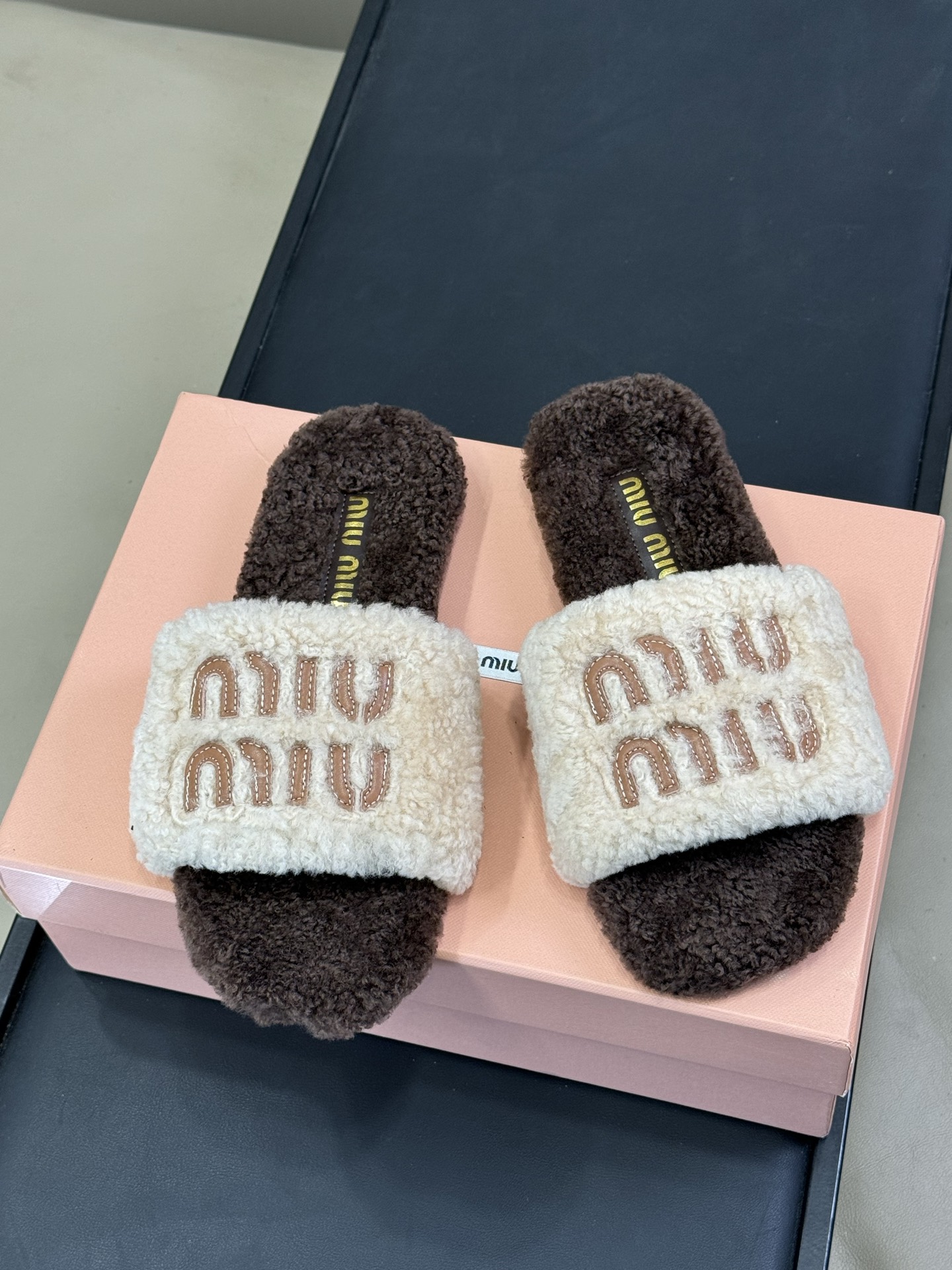 Miumiu 2025ss Slides(EU35-41)