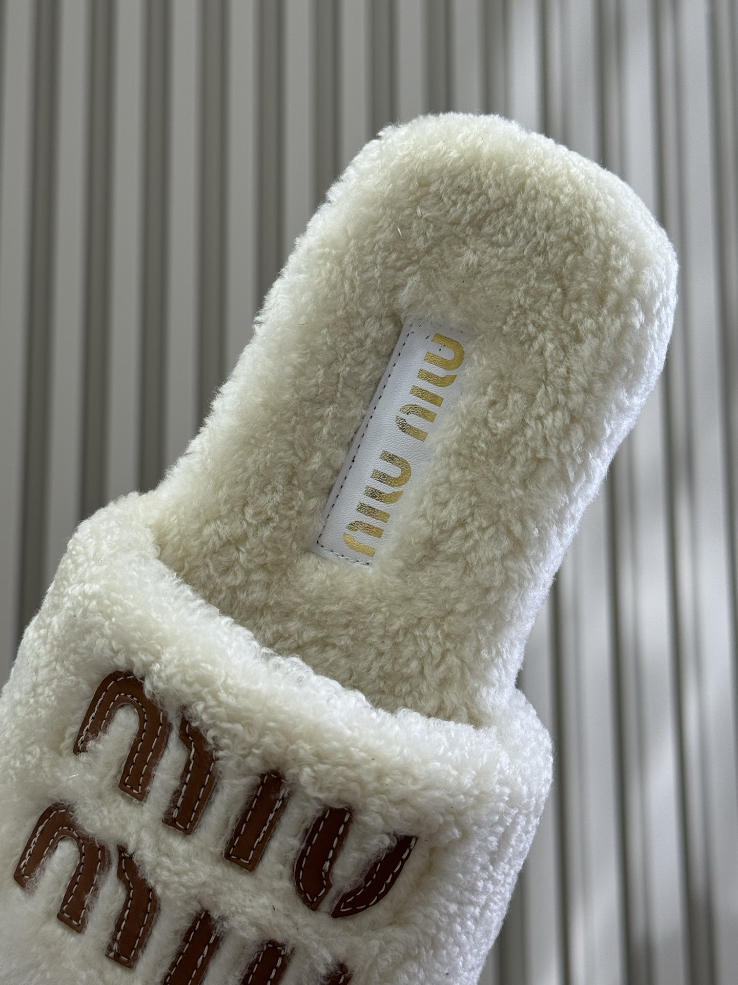 Miumiu 2025ss Slides(EU35-41)