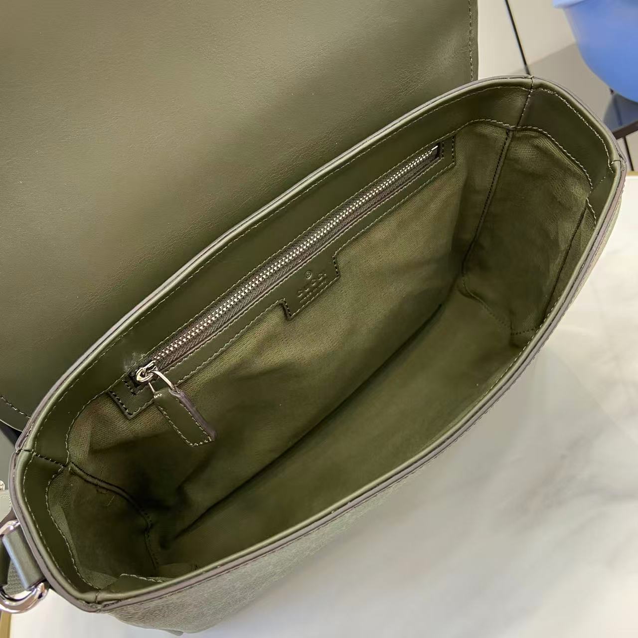 Gucc* Shoulder Bag(27*20*9CM)