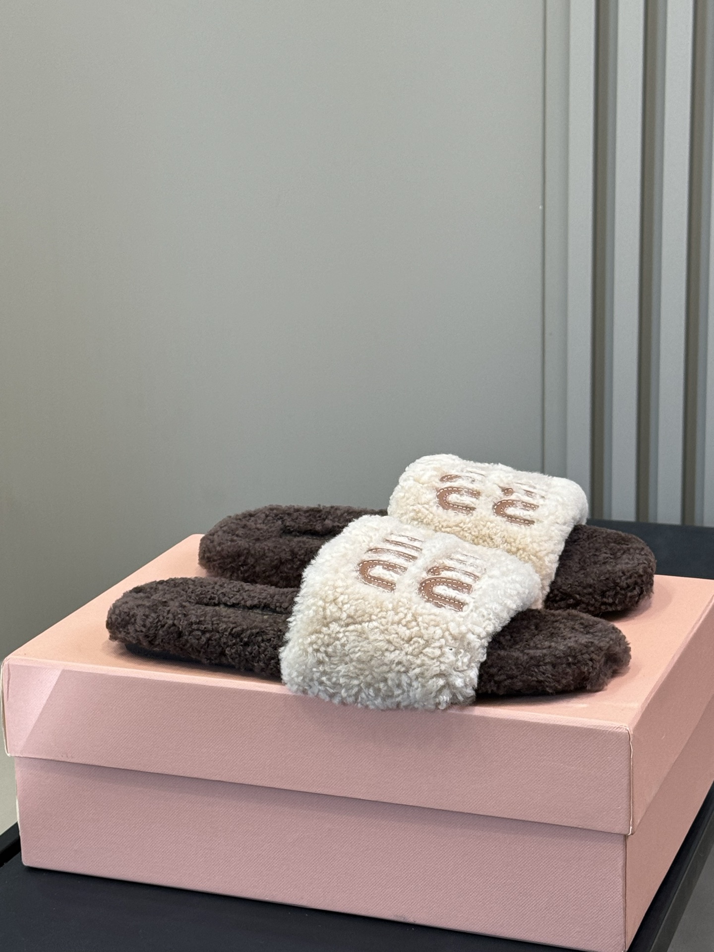 Miumiu 2025ss Slides(EU35-41)