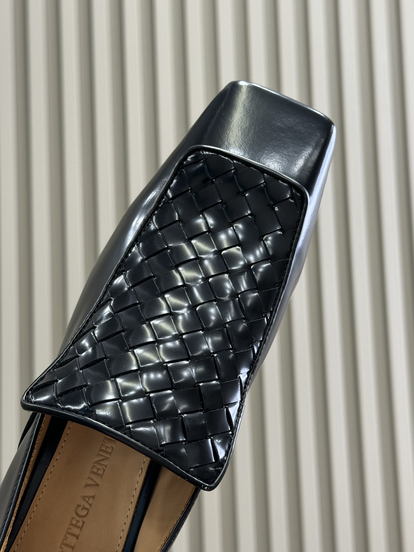 Bottega Veneta 2025ss Loafers(EU35-41)