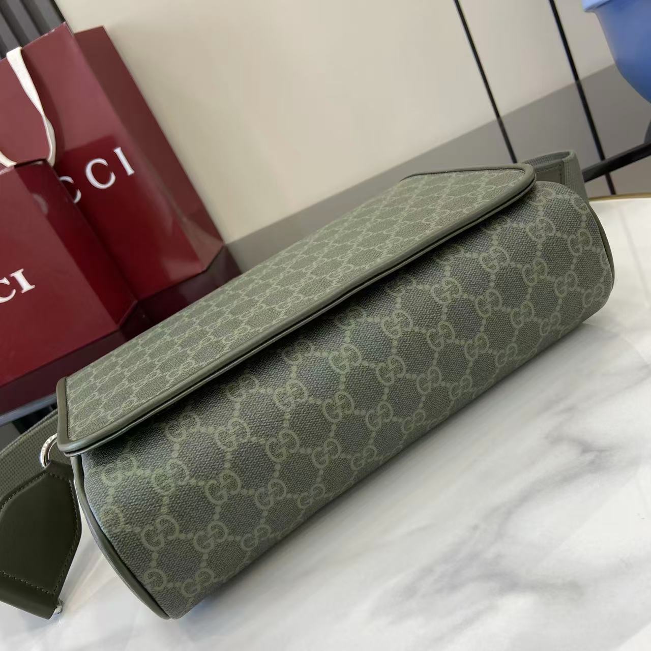 Gucc* Shoulder Bag(27*20*9CM)