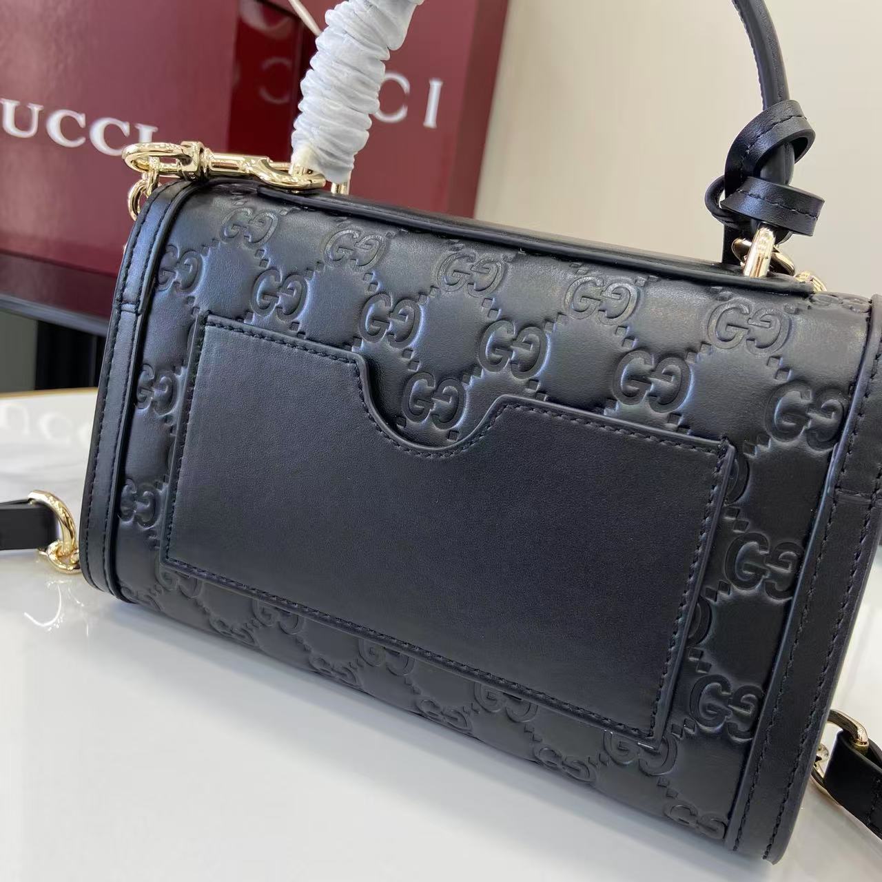 Gucc* Padlock Shoulder Bag(20*13*8CM)