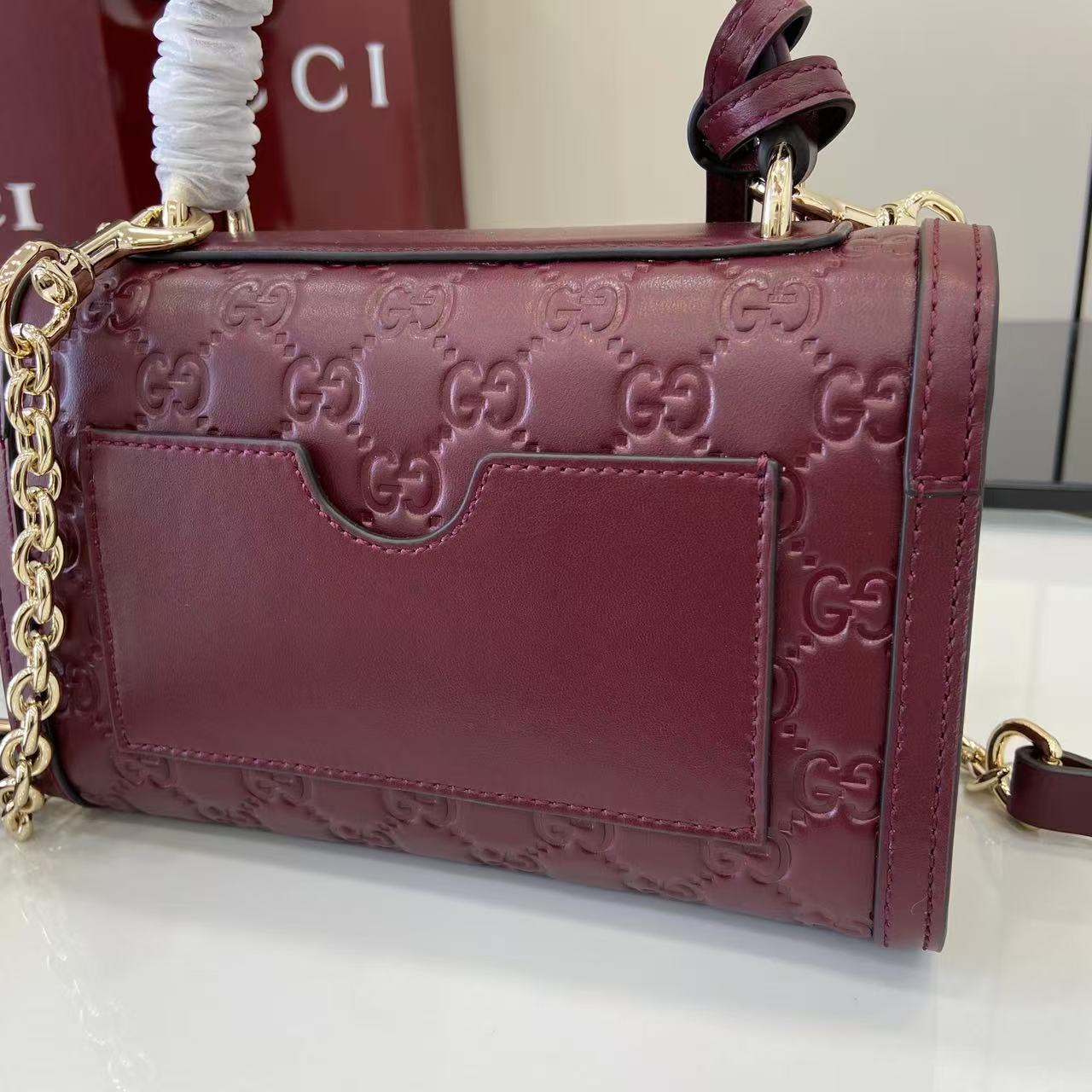 Gucc* Padlock Shoulder Bag(20*13*8CM)