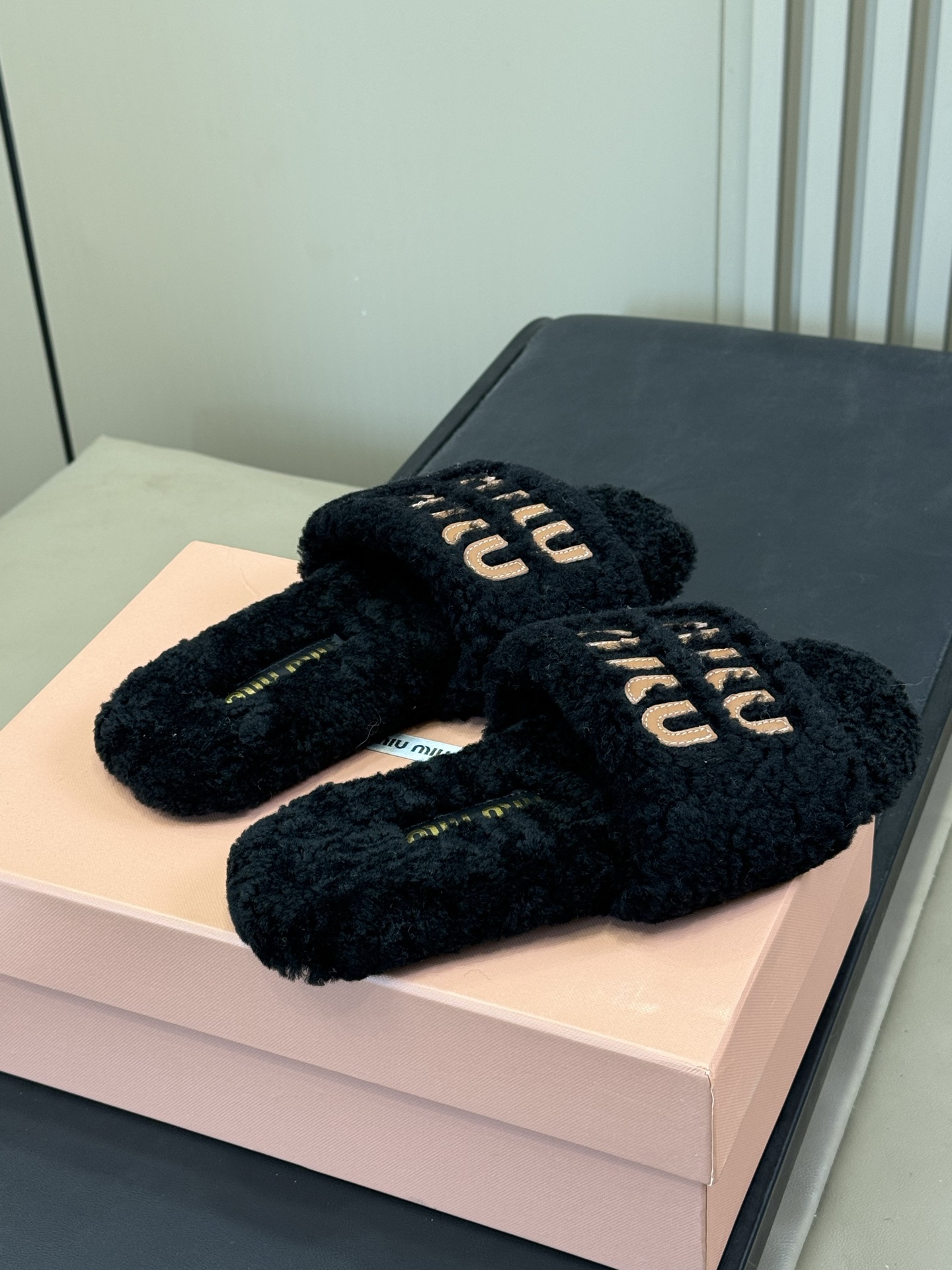 Miumiu 2025ss Slides(EU35-41)