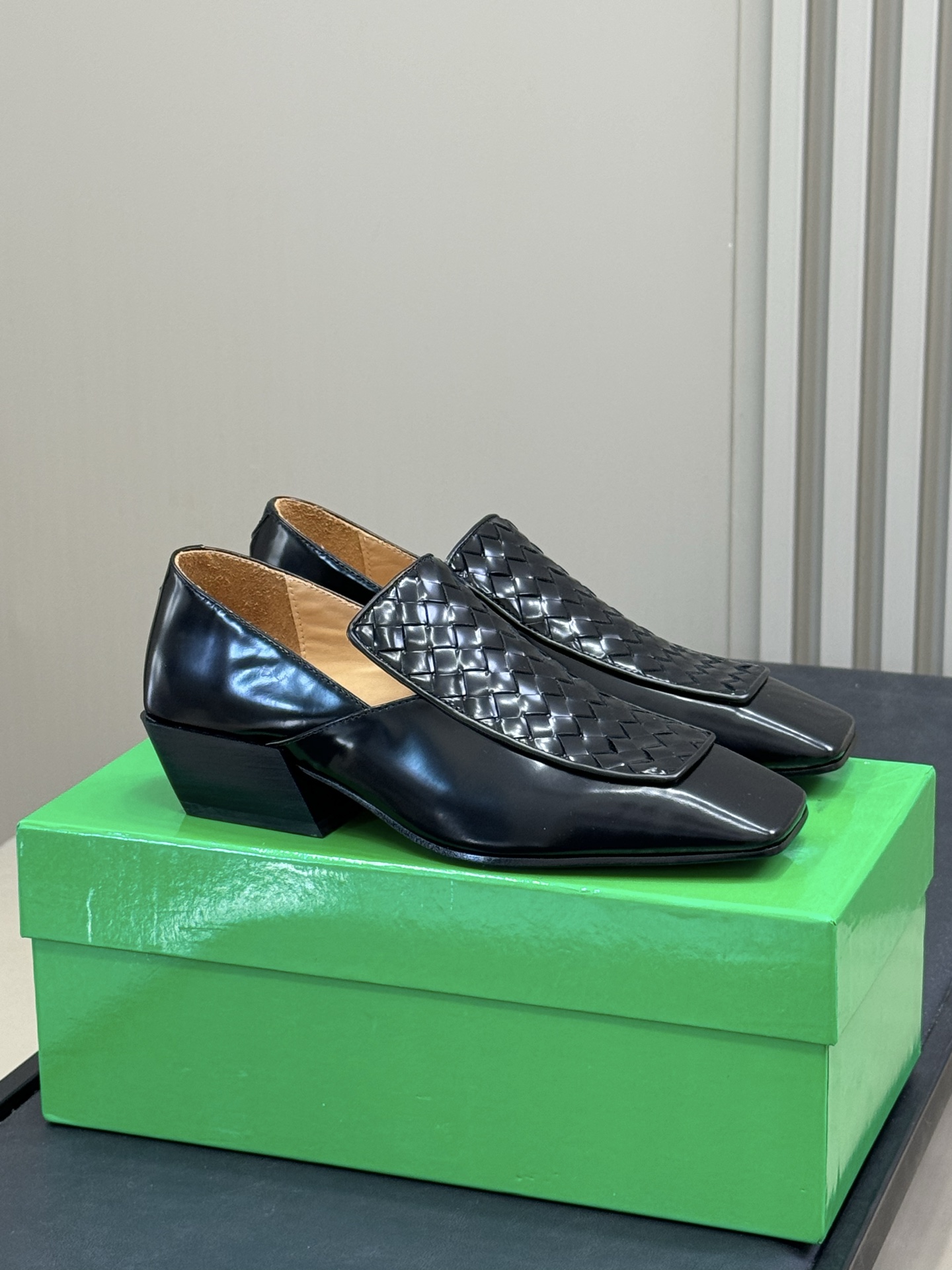 Bottega Veneta 2025ss Loafers(EU35-41)