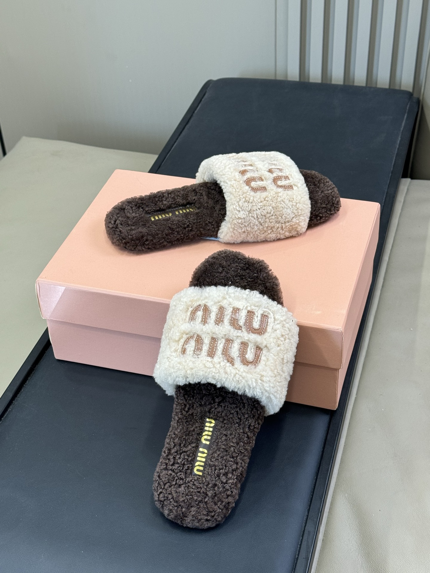 Miumiu 2025ss Slides(EU35-41)