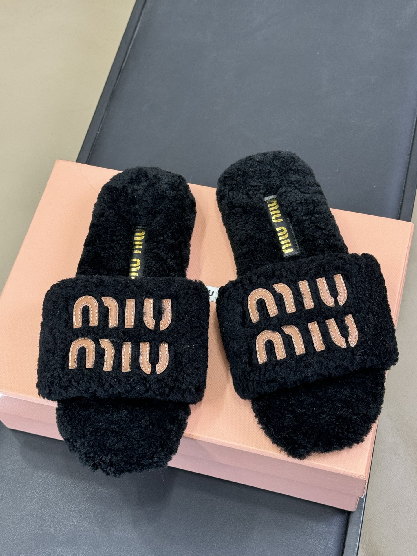 Miumiu 2025ss Slides(EU35-41)