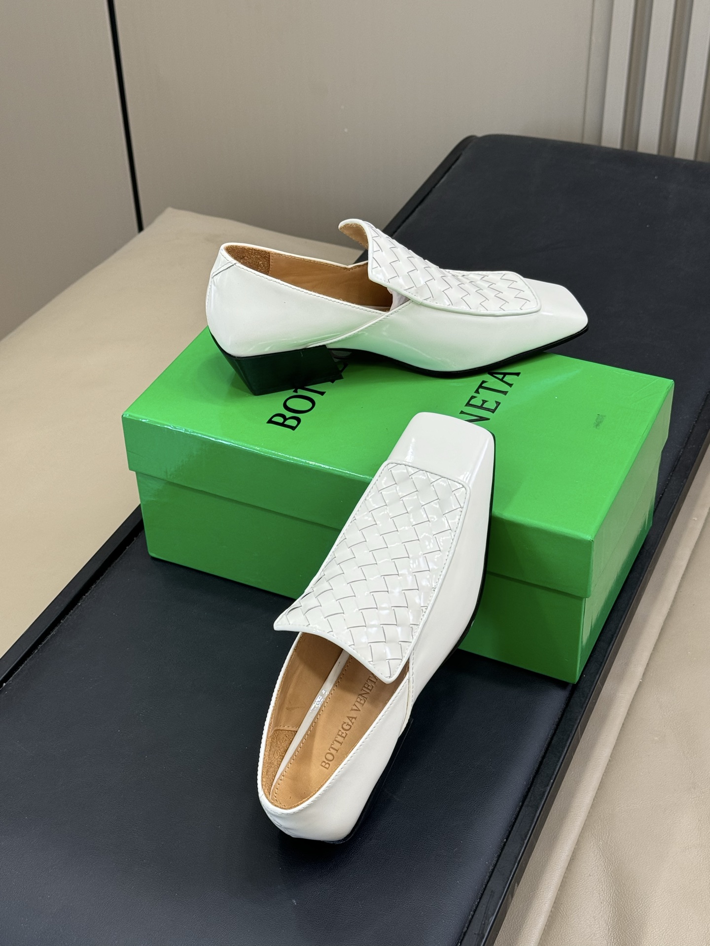 Bottega Veneta 2025ss Loafers(EU35-41)