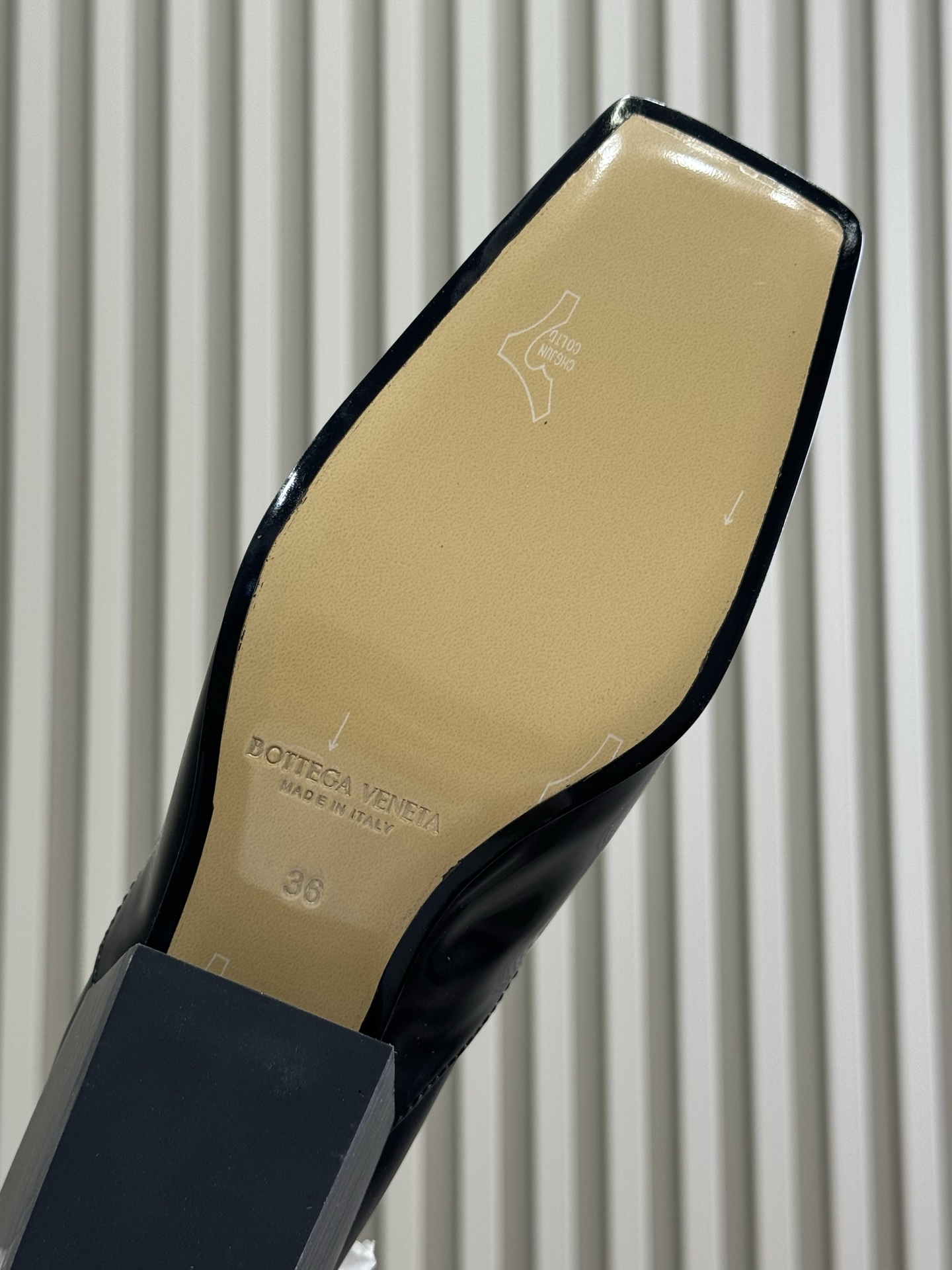 Bottega Veneta 2025ss Loafers(EU35-41)