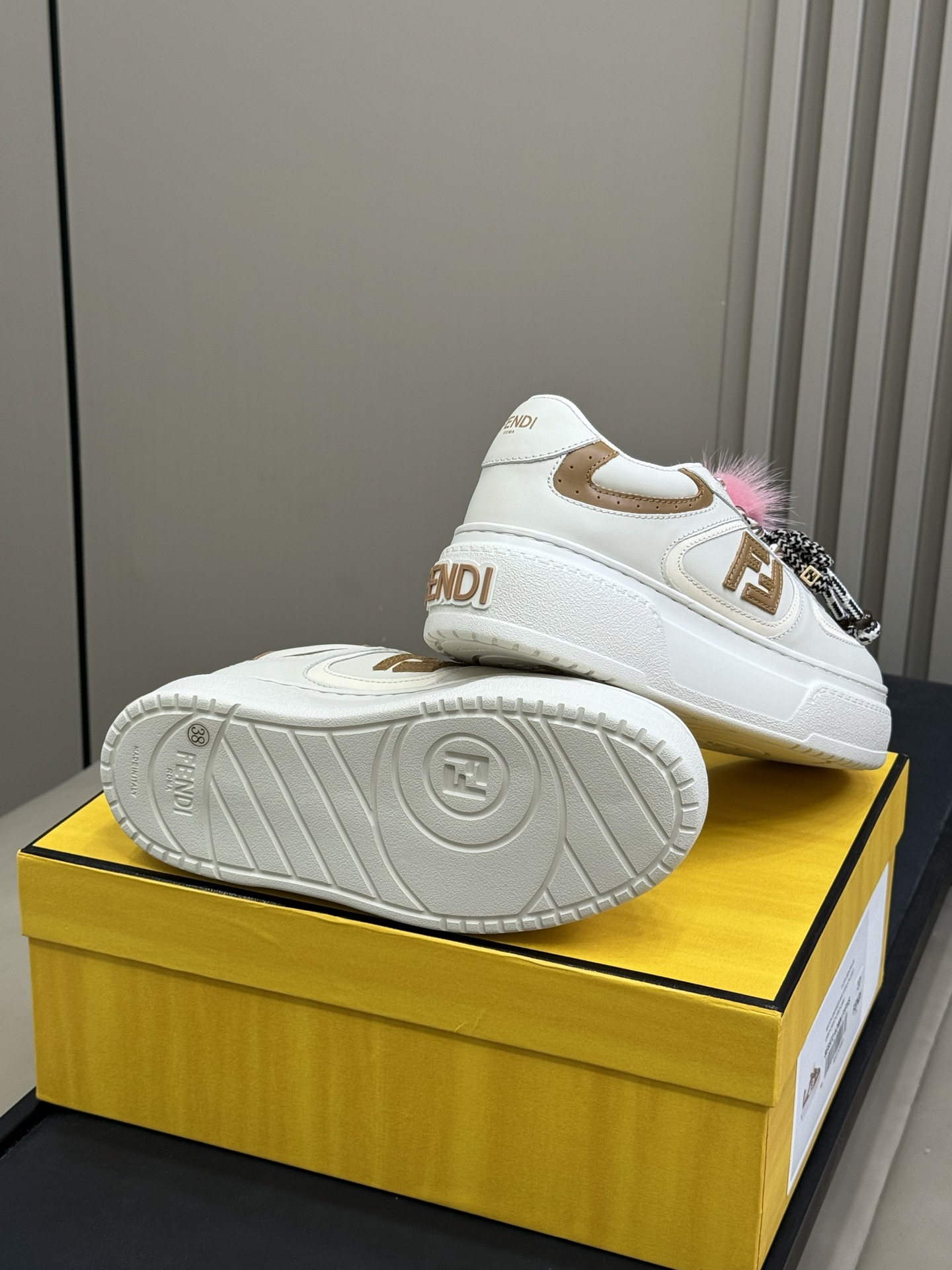 Fend* 2025ss Match Platform Sneakers(EU35-41)