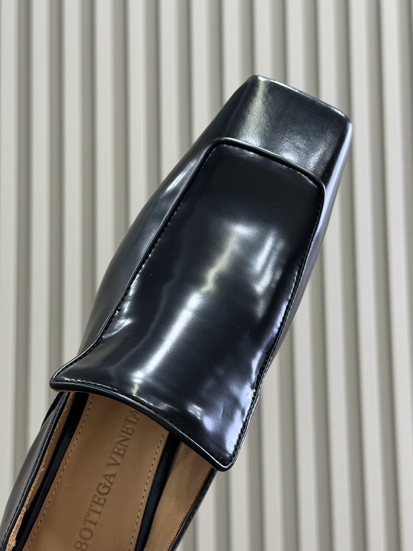 Bottega Veneta 2025ss Loafers(EU35-41)