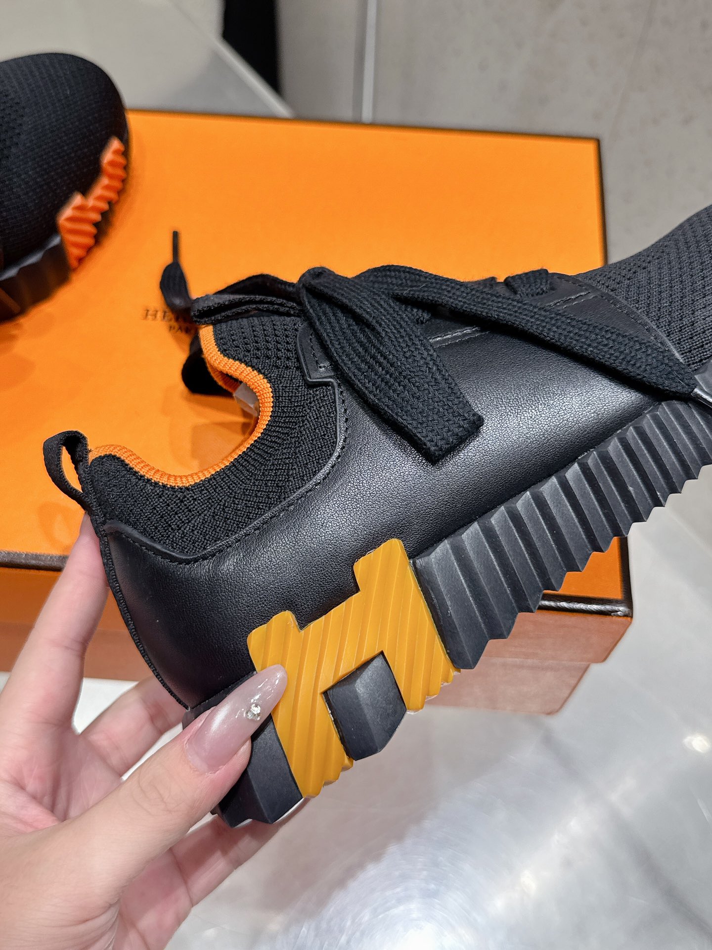 Hermes Giga Sneaker(EU35-46)