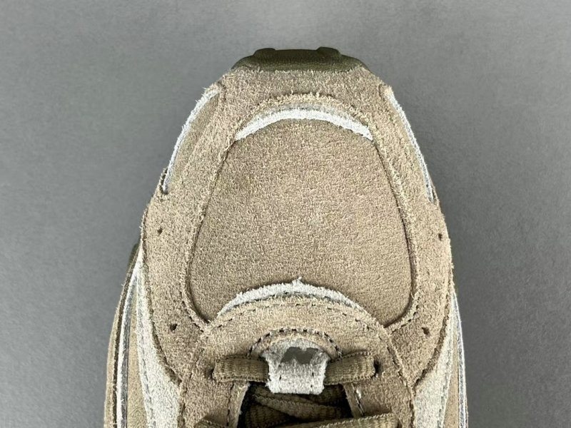 New Balance U204LMMA