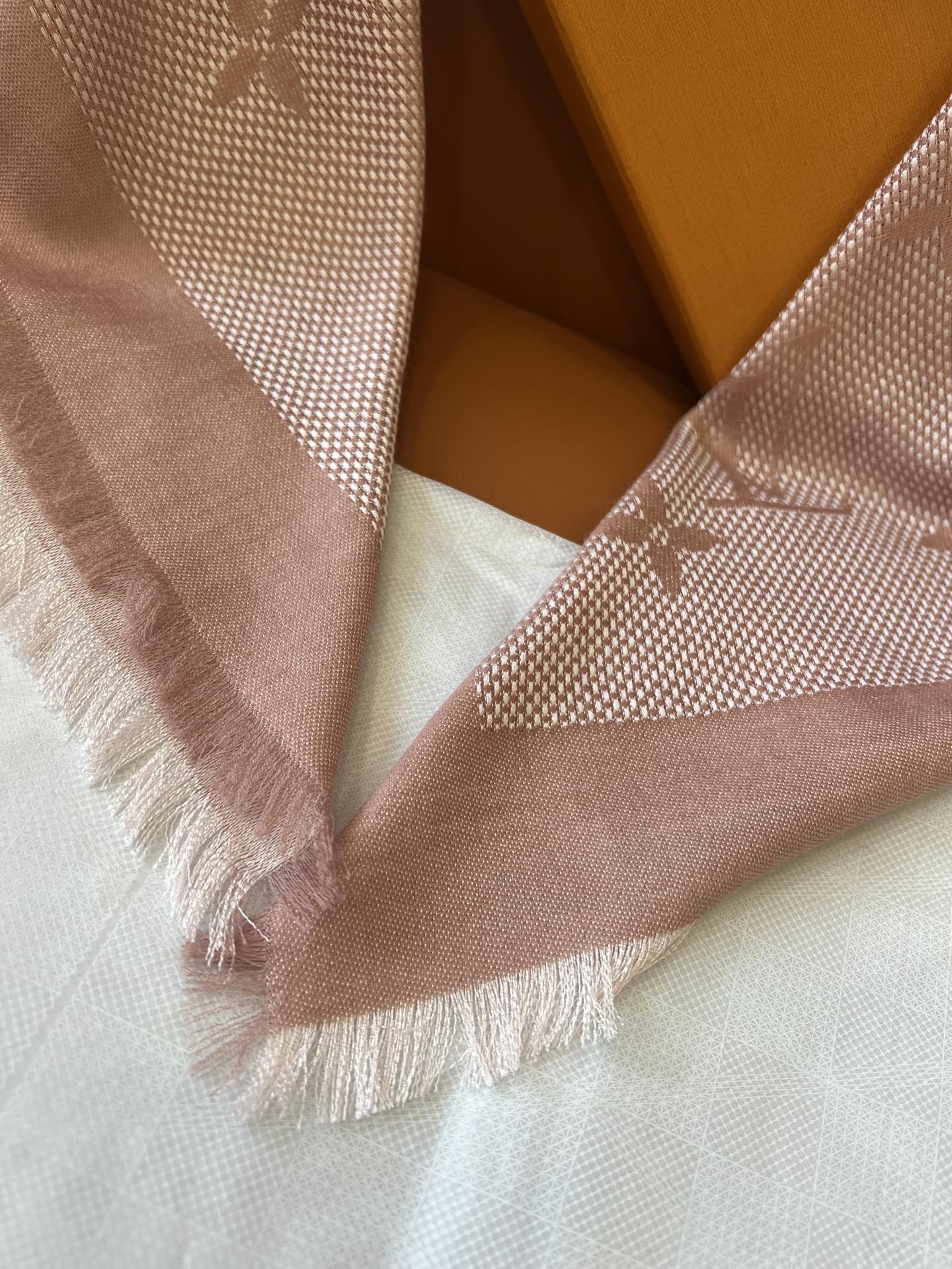 Lv Neo Natté Monogram Scarf-142.5 x 142.5CM