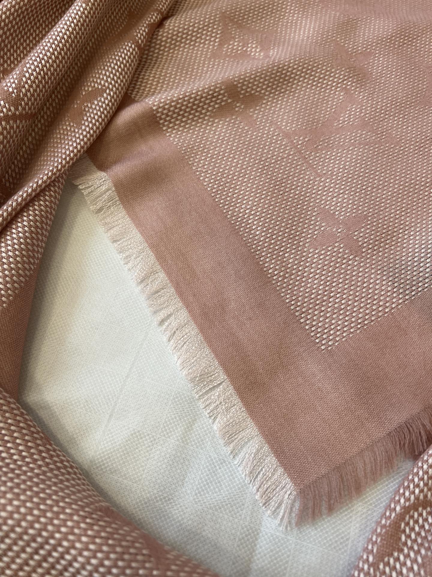 Lv Neo Natté Monogram Scarf-142.5 x 142.5CM