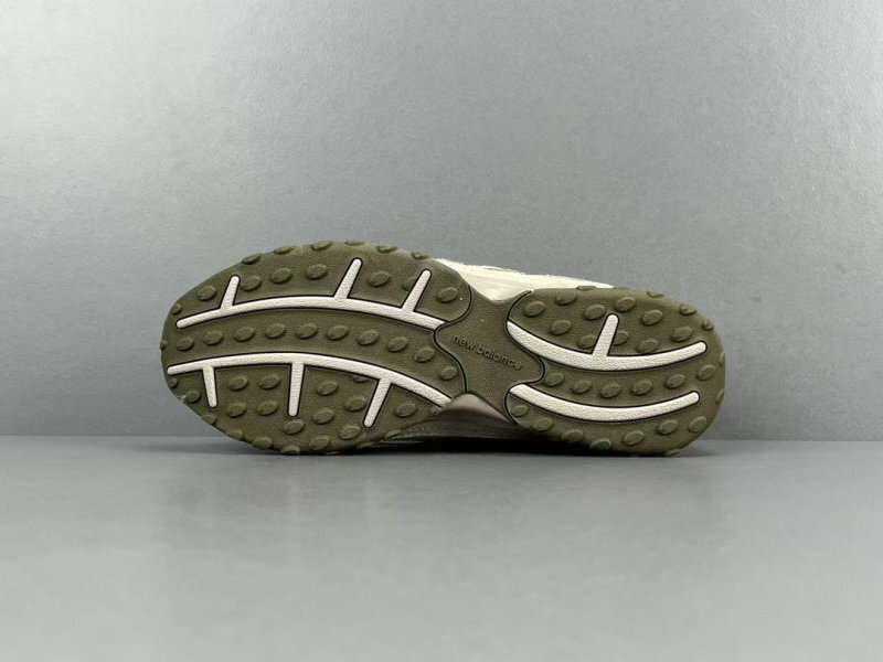 New Balance U204LMMA