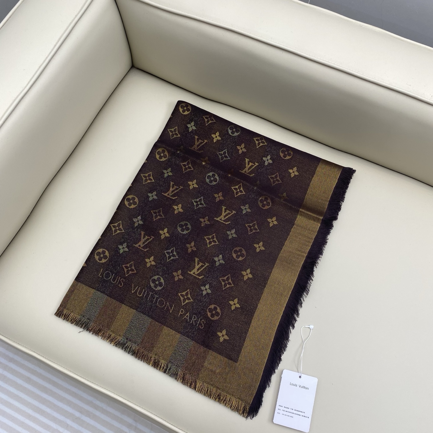 L*V So Shine Monogram Scarf-140*140CM