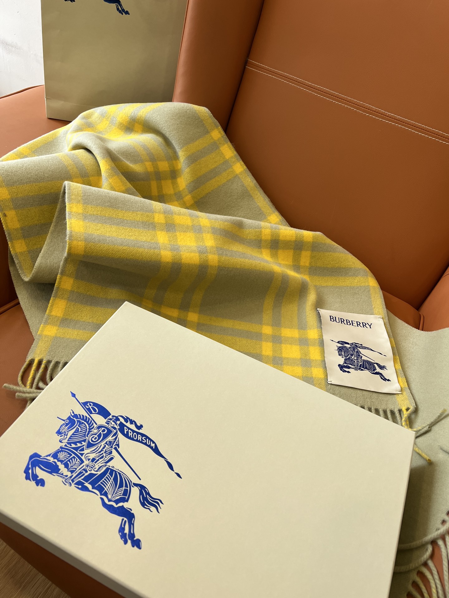 Burbe*rry Shawl-50 x 210CM