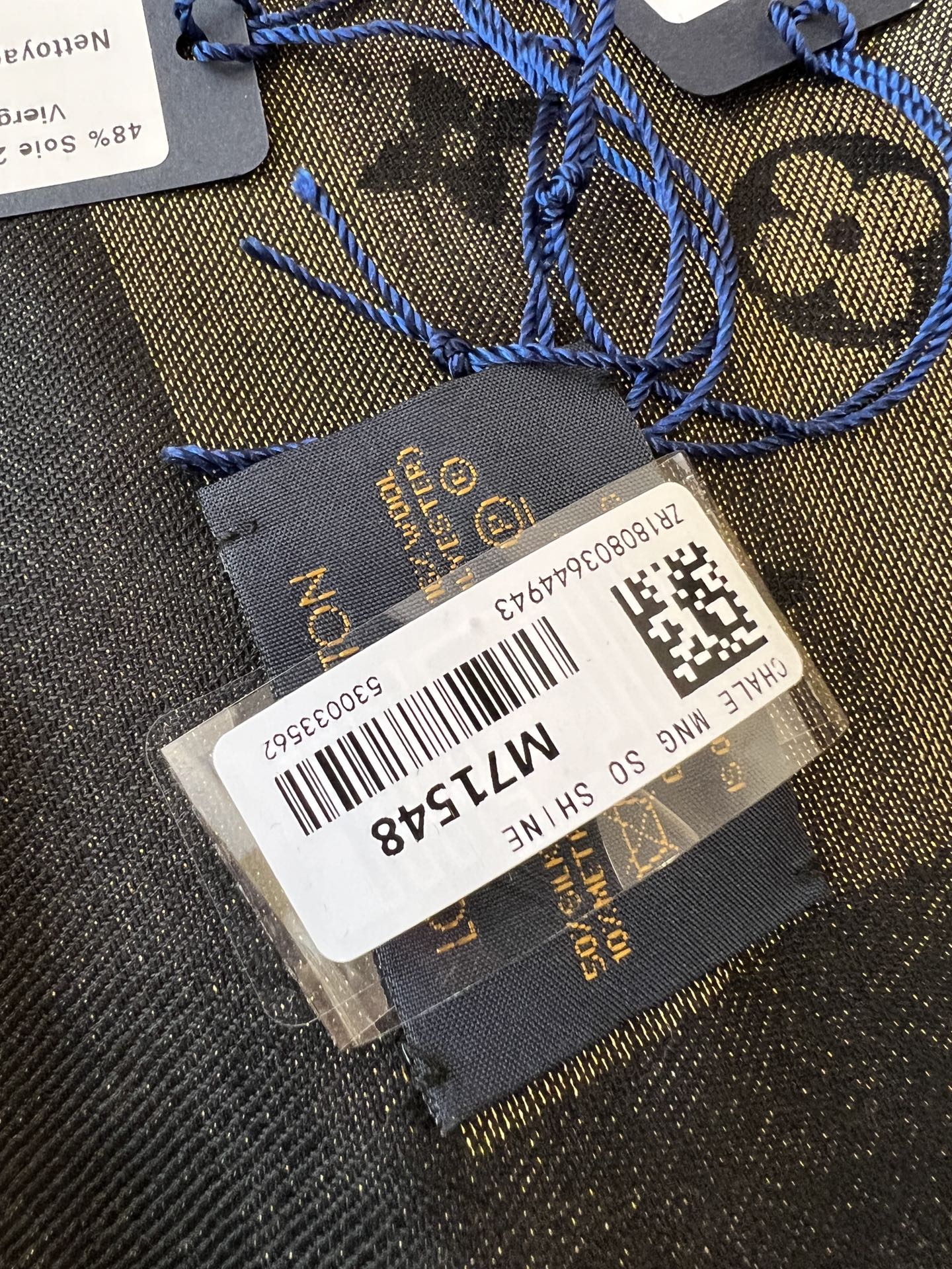 L*V Scarf-140 x 140 M