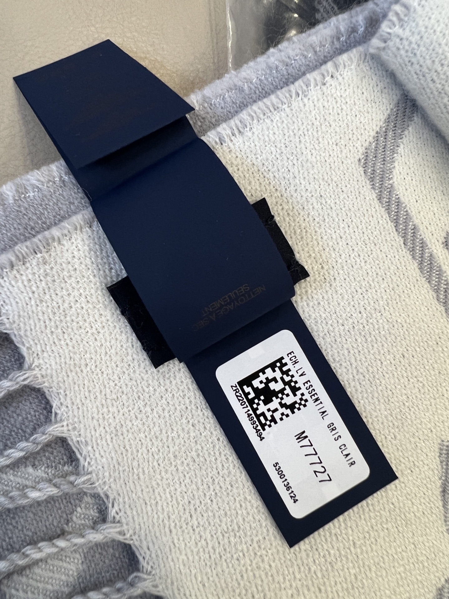 L*V Essential Scarf-170*34CM