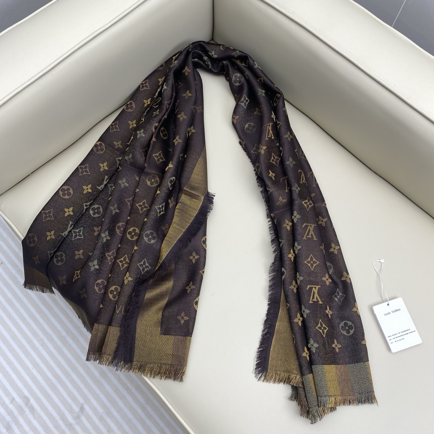 L*V So Shine Monogram Scarf-140*140CM