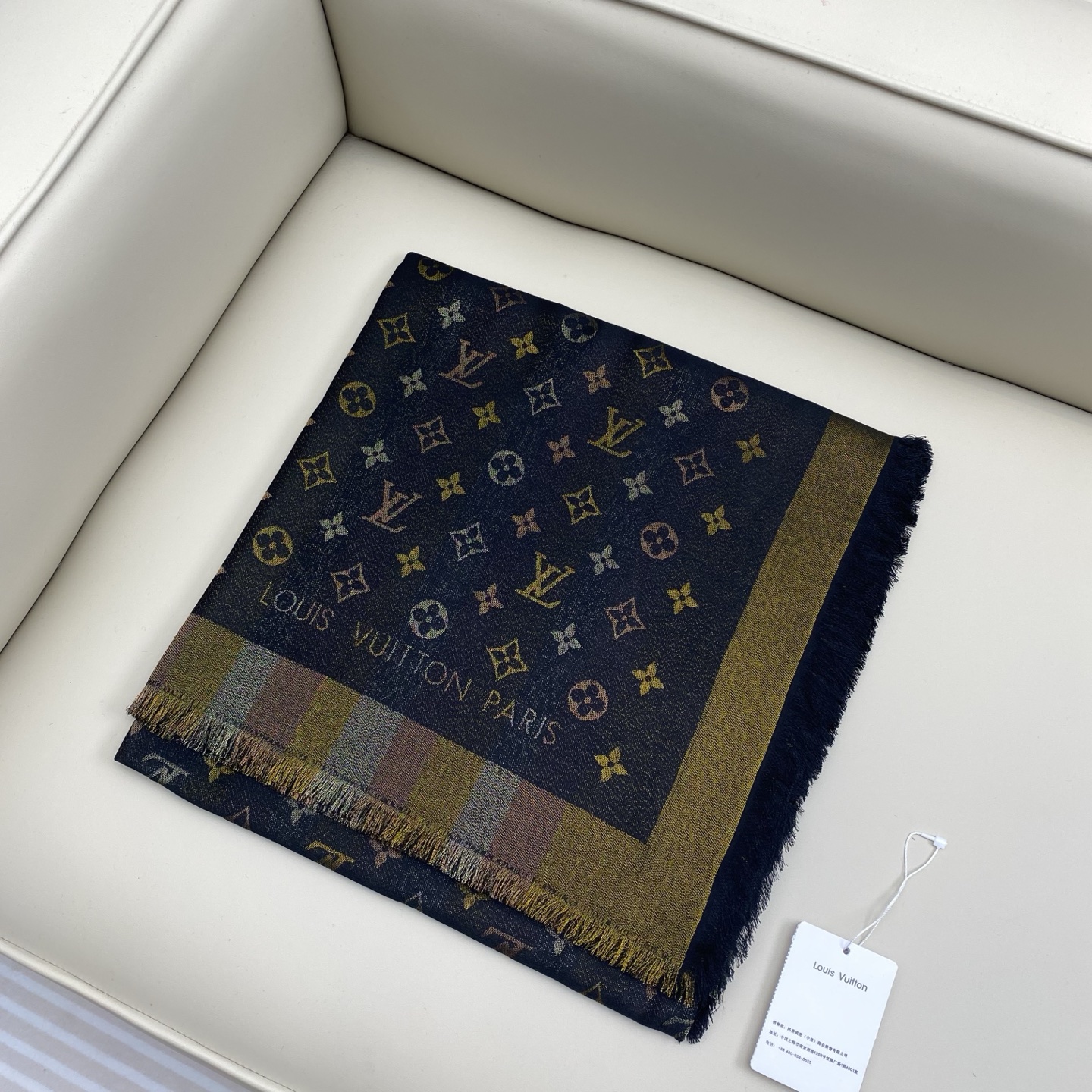 L*V So Shine Monogram Scarf-140*140CM