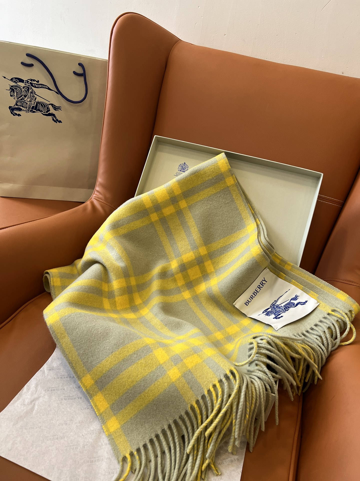 Burbe*rry Shawl-50 x 210CM