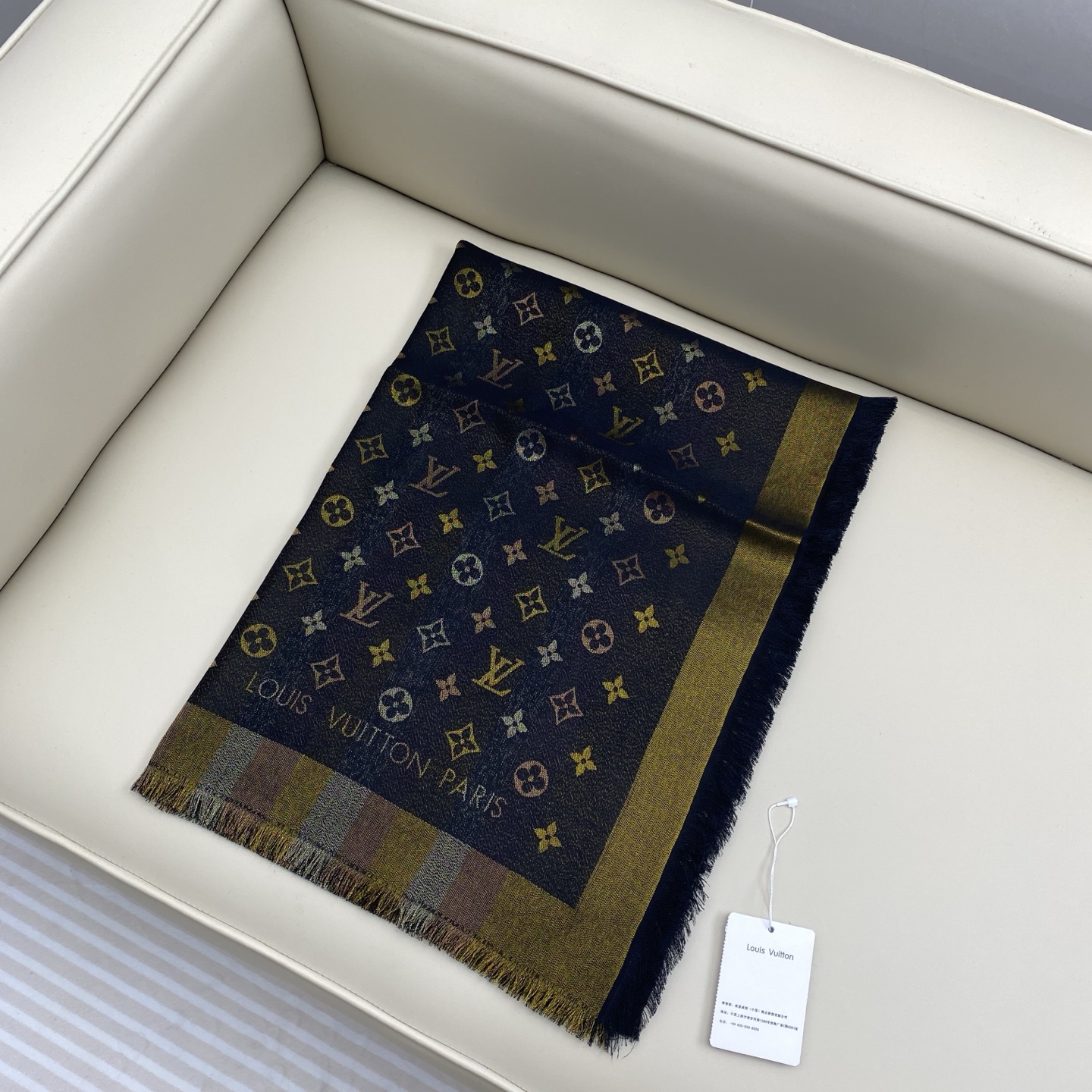 L*V So Shine Monogram Scarf-140*140CM