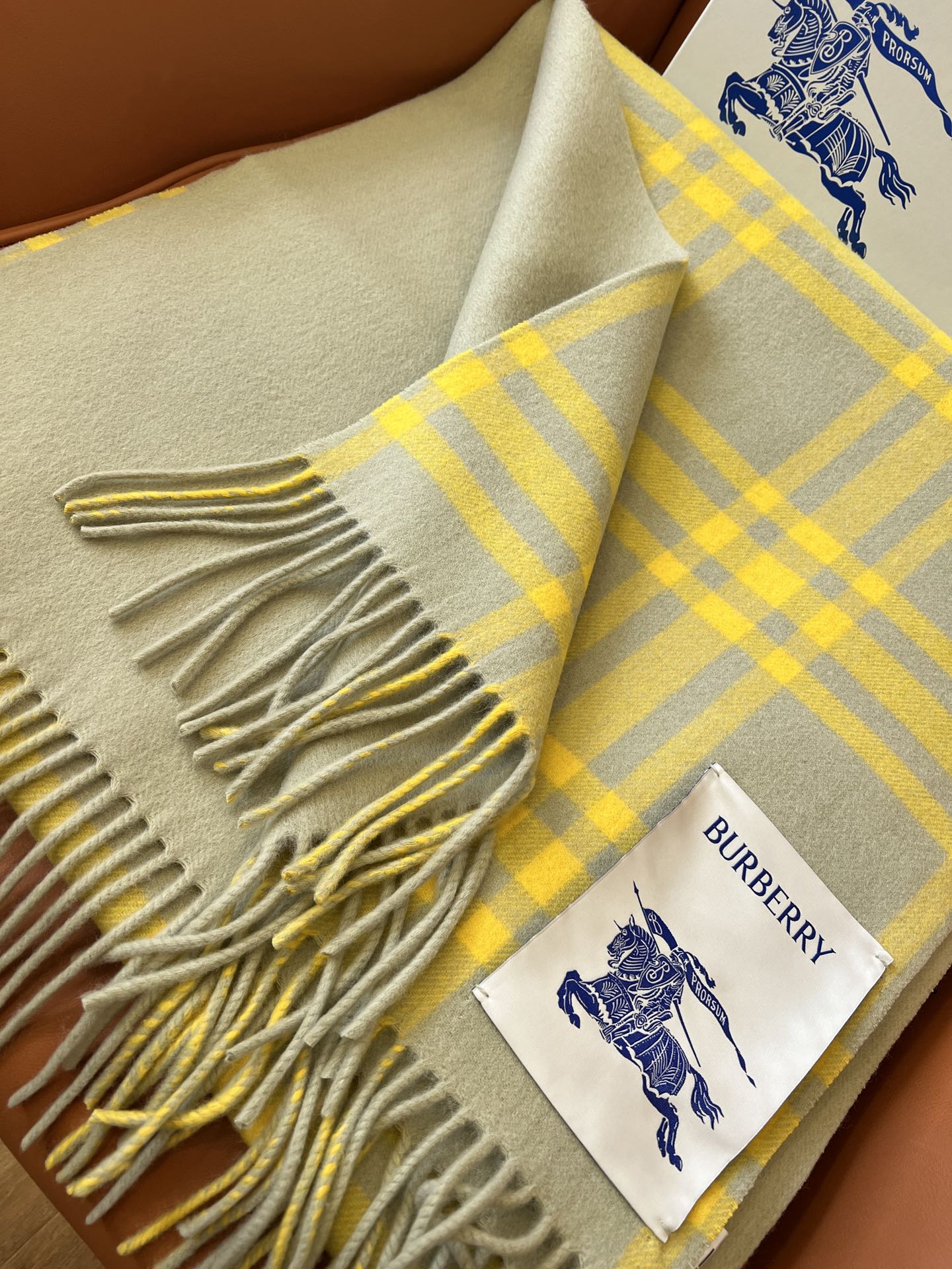 Burbe*rry Shawl-50 x 210CM