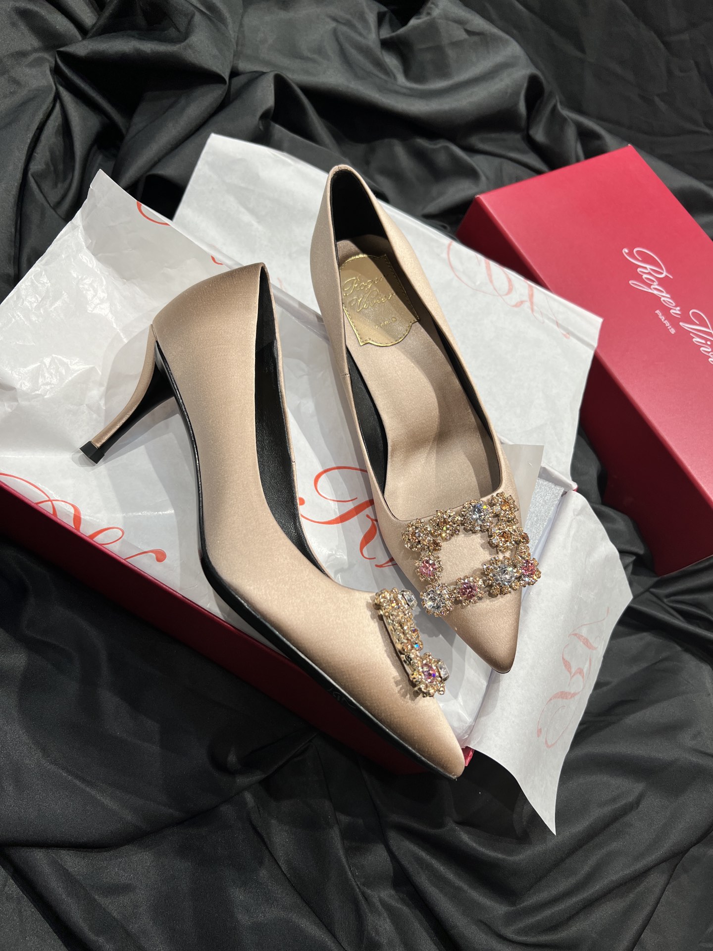 Roger vivier 2025ss Heels(EU35-41)